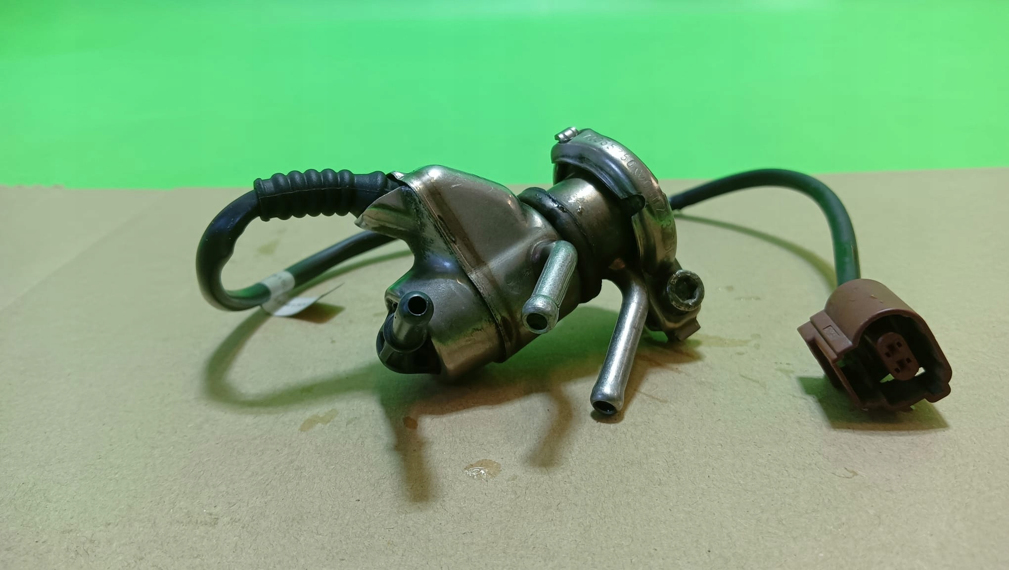 VW PASSAT B8 WTRYSKIWACZ ADBLUE 2.0 TDI 16R Producent części Volkswagen OE