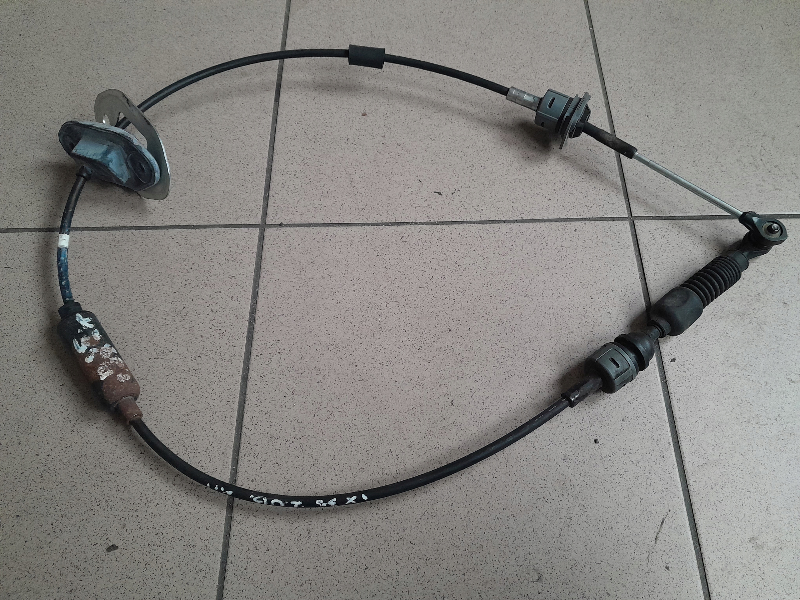 46790-2Y100 467902Y100 - HYUNDAI IX35 2013 2.0 B GDI КАБЕЛЬ ПЕРЕМИКАННЯ ПЕРЕДАЧ