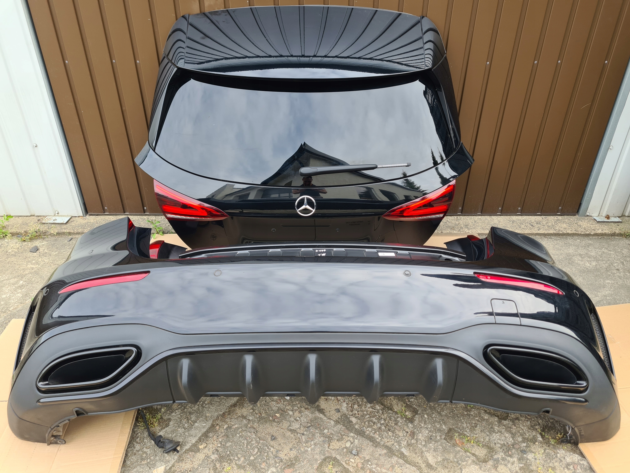 KOMPLETNY TYŁ MERCEDES A-KLASA W177 AMG HB 18-