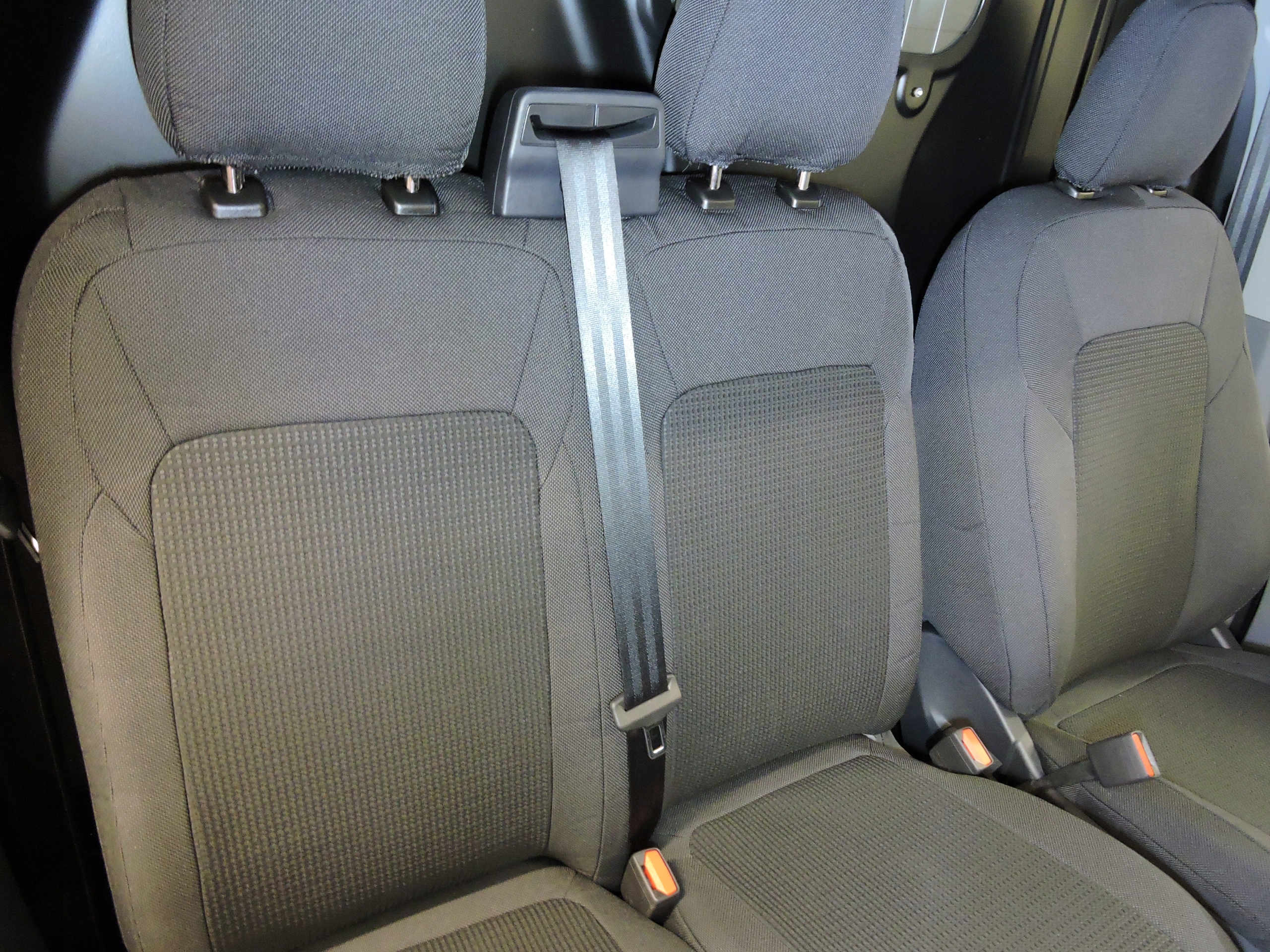 Pokrowce z tkanin Ford Transit Custom Mk2 3-osobowy Rodzaj Dedykowane