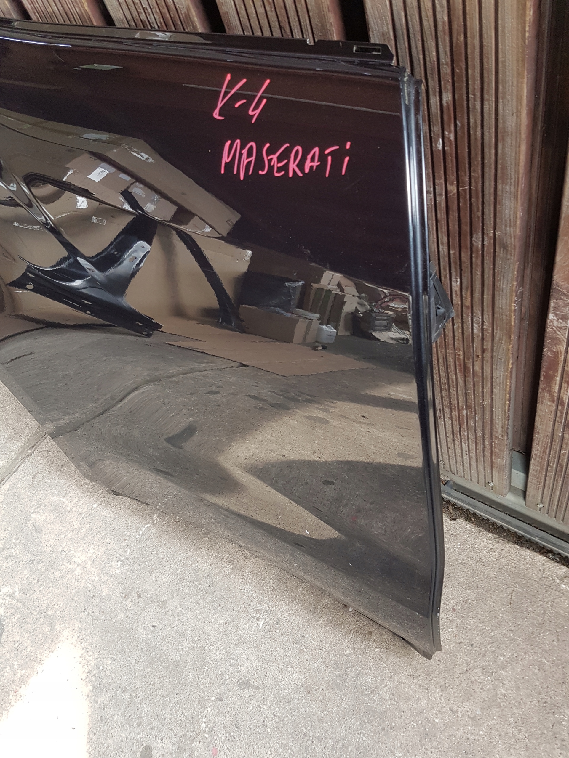 door right rear. MASERATI LEVANTE