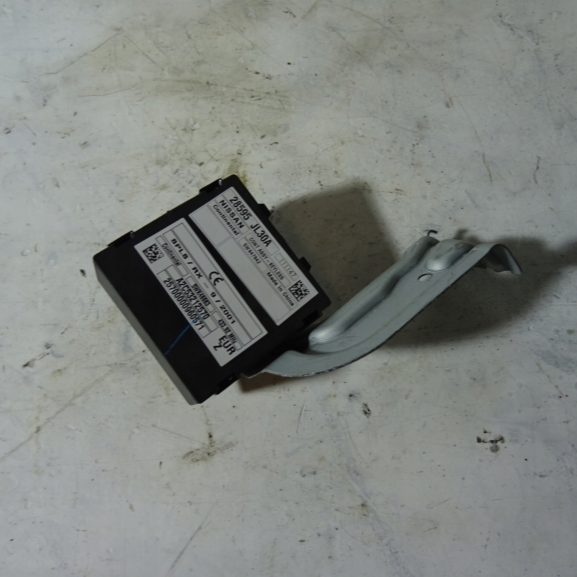 INFINITI FX30 II module KEYLESS 28595JL30A