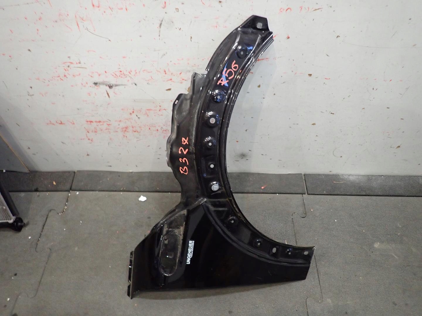 fender front front right MINI COOPER R56 2006