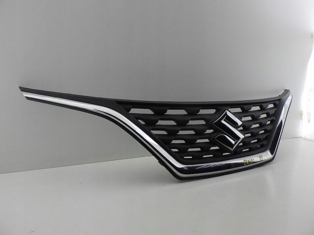 SUZUKI BALENO II 2 15- 71741-68P1 Grille