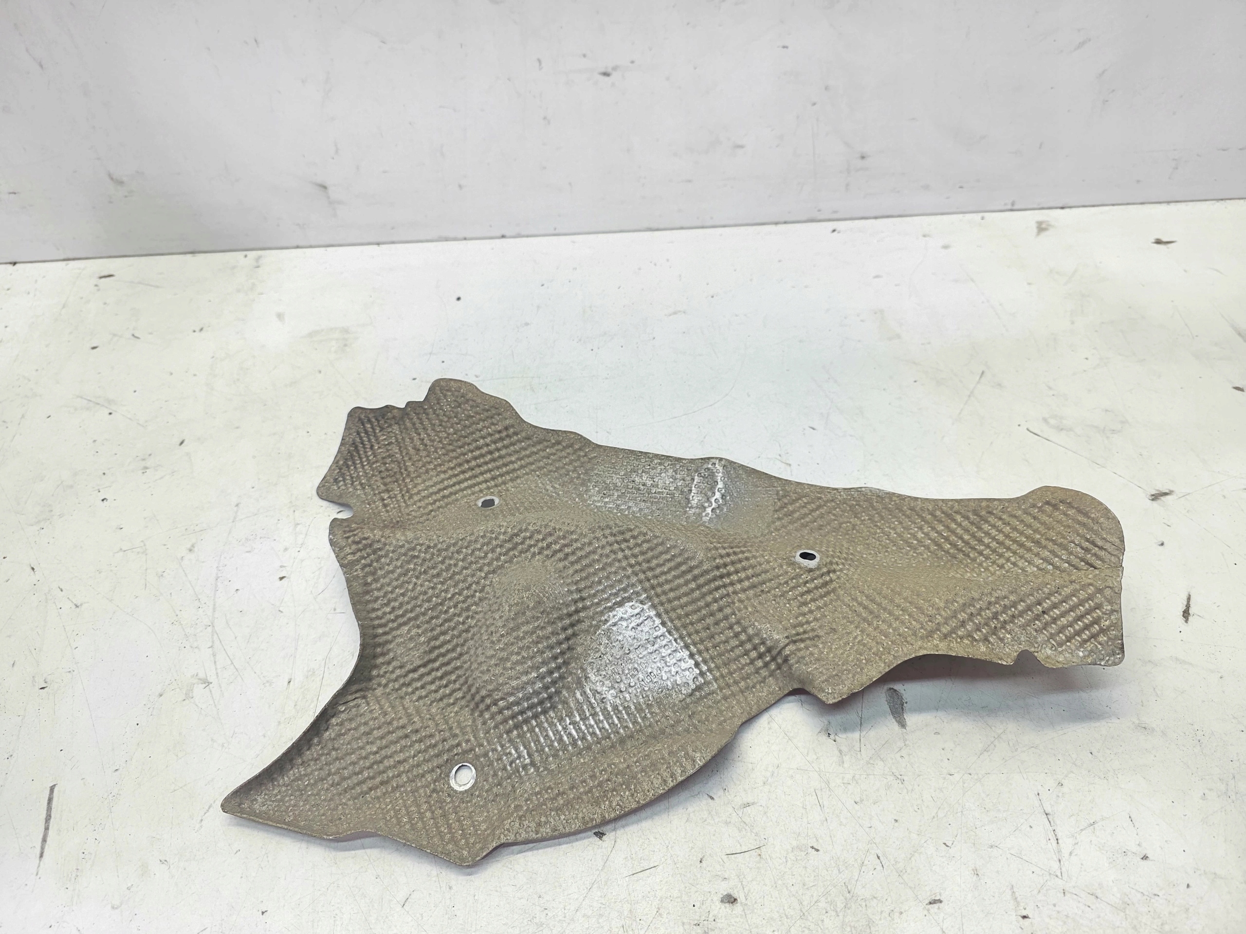 cover TERMICZNA right AUDI Q7 4M 4M0399300E