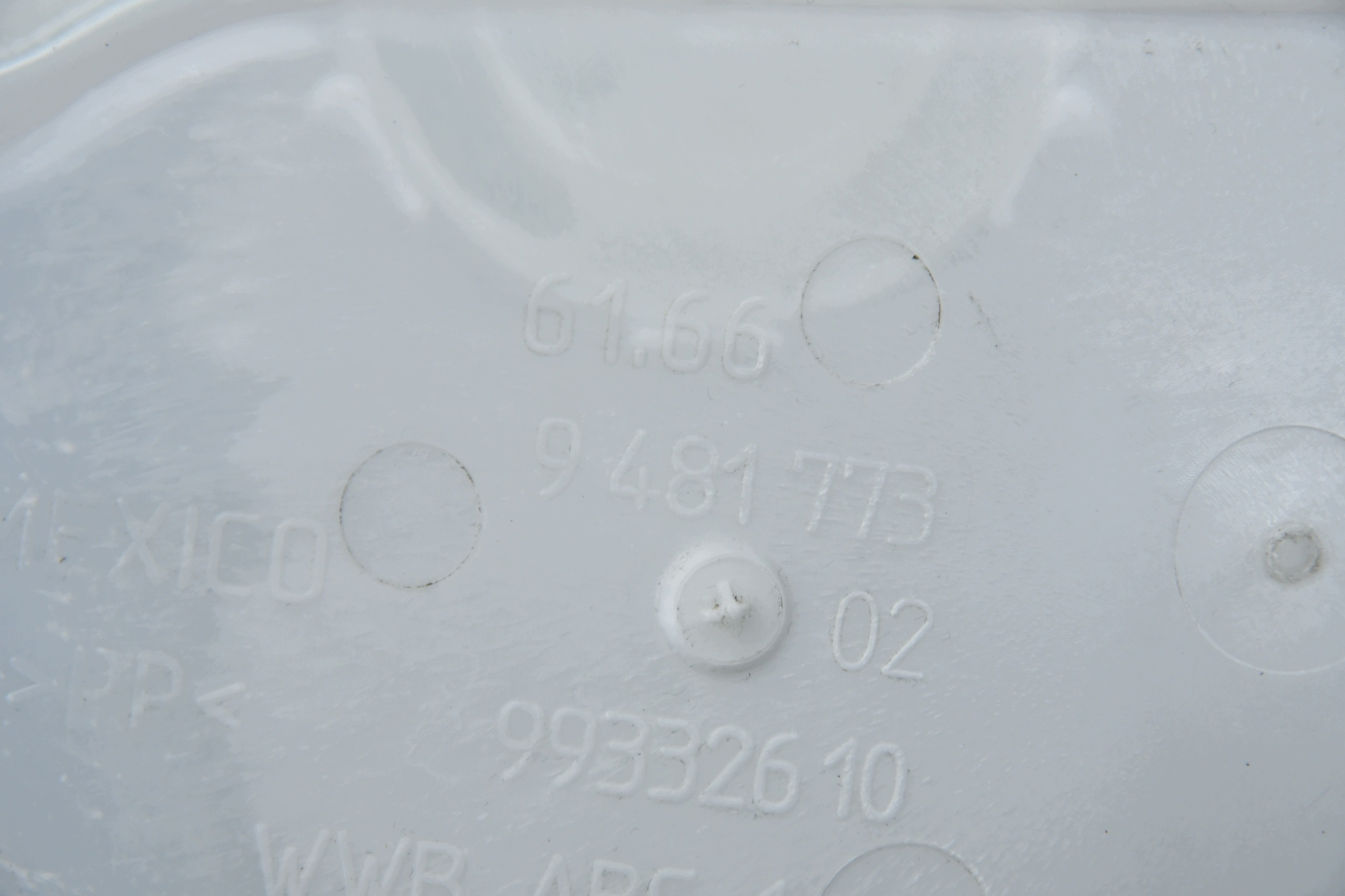 washer fluid tank BMW 2 G42 M2 G87 9481773