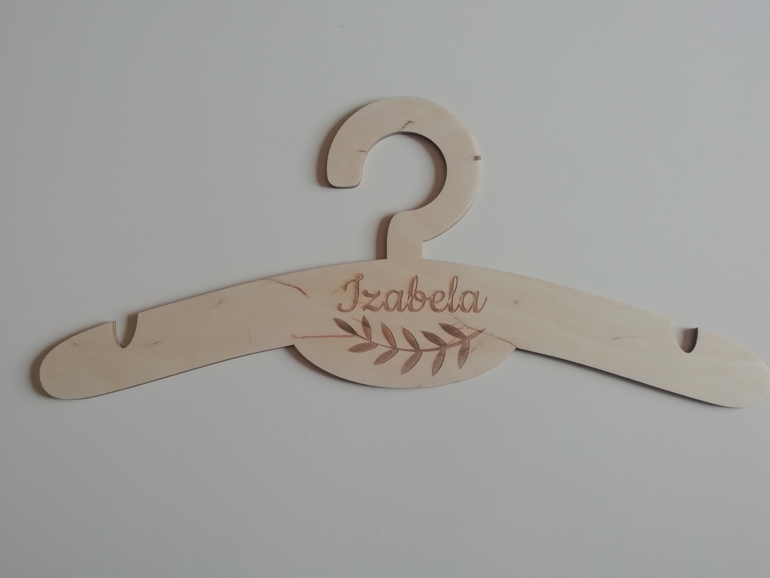

Dziecięcy wieszak drewniany imię grawer