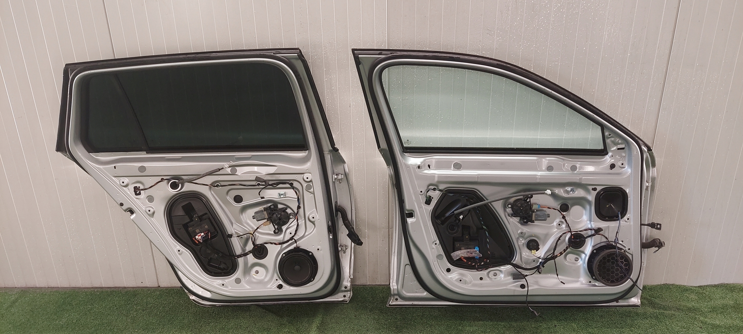 door left front SKODA SUPERB III LAK:LA7W 8E8E 9156