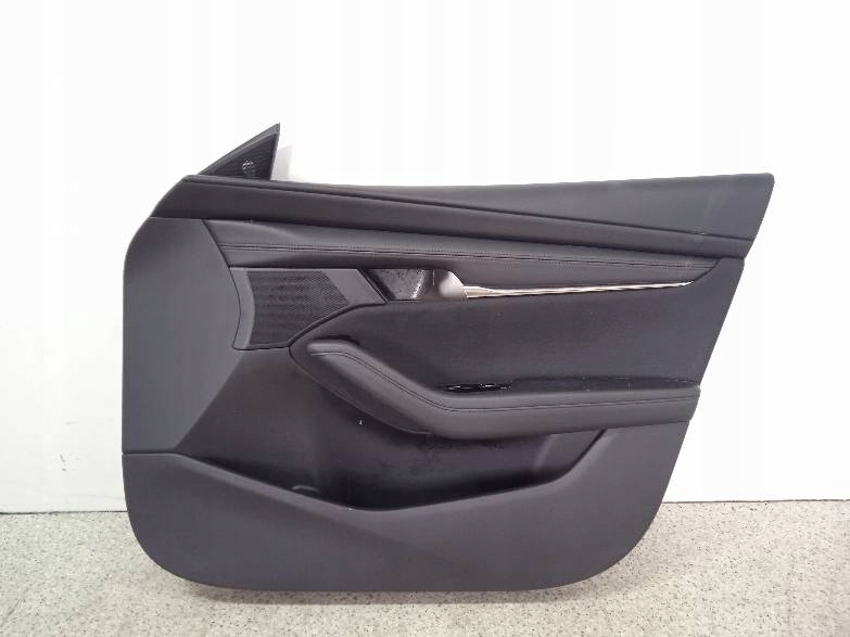 tapacír bok pravý předek spolujezdce BP Mazda 3 IV (2019-)