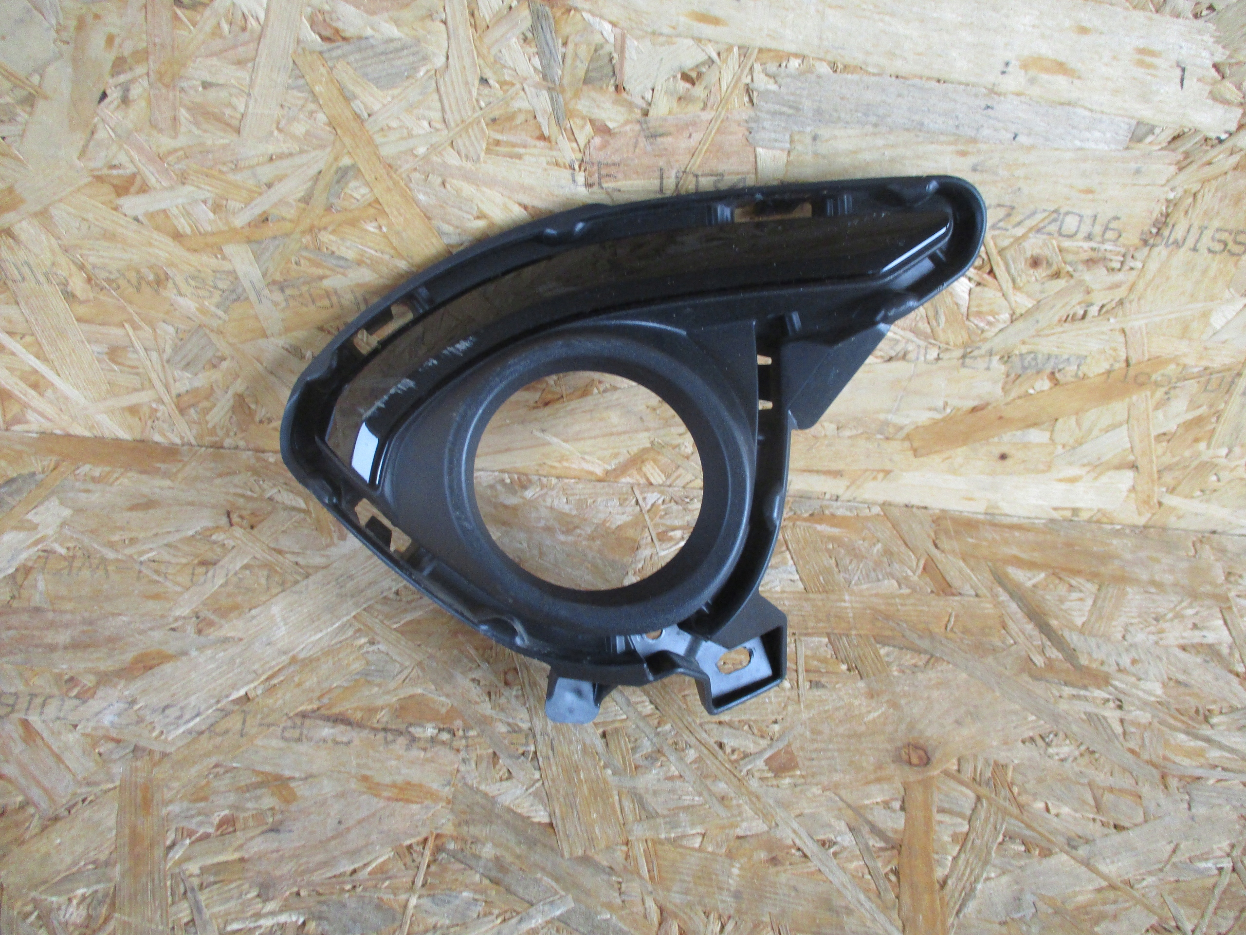 griglia Paraurti Destro MAZDA II 2 15-18 DC3D50C11