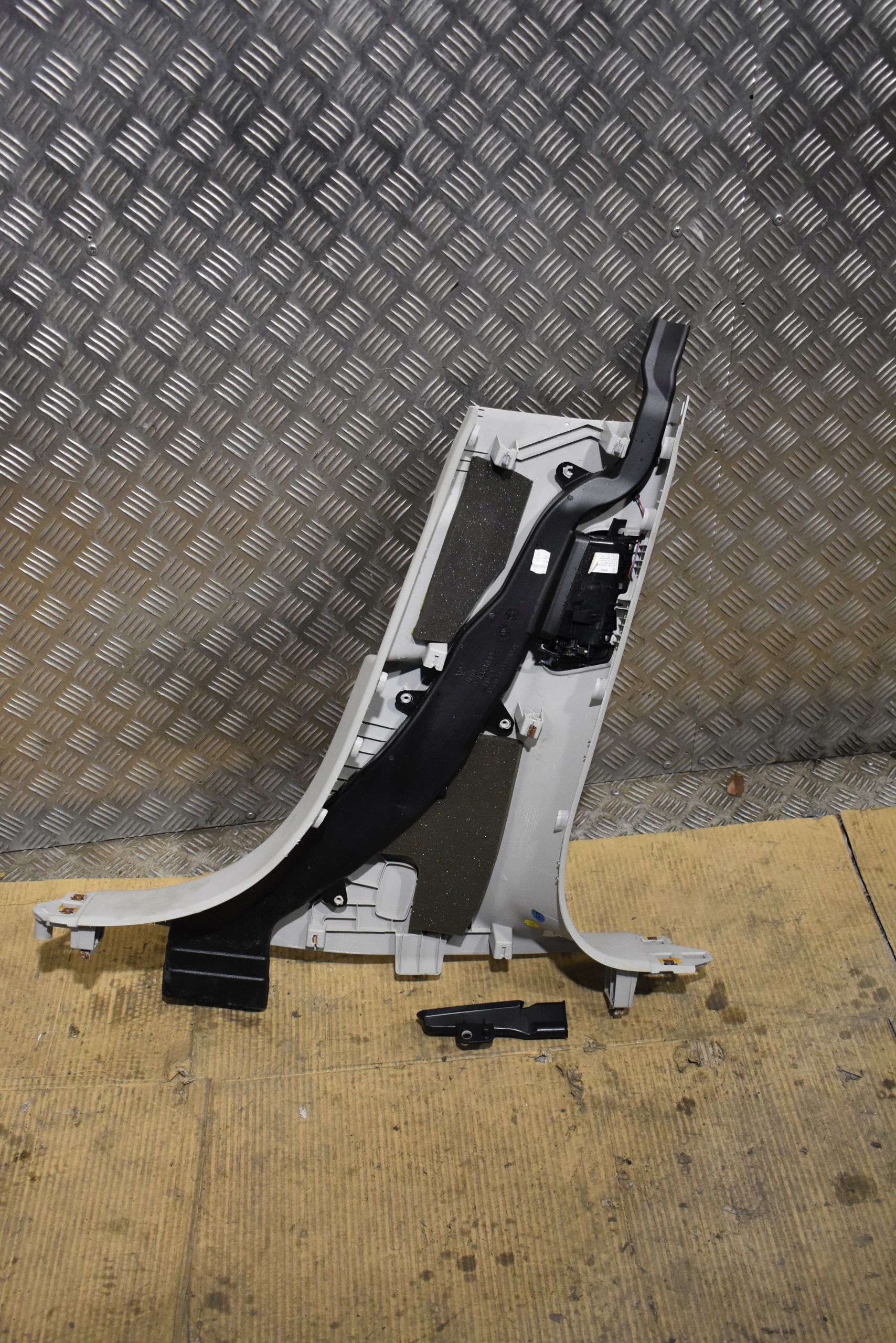 IDEALNA cover SLUPKA B left PORSCHE PANAMERA 971 1
