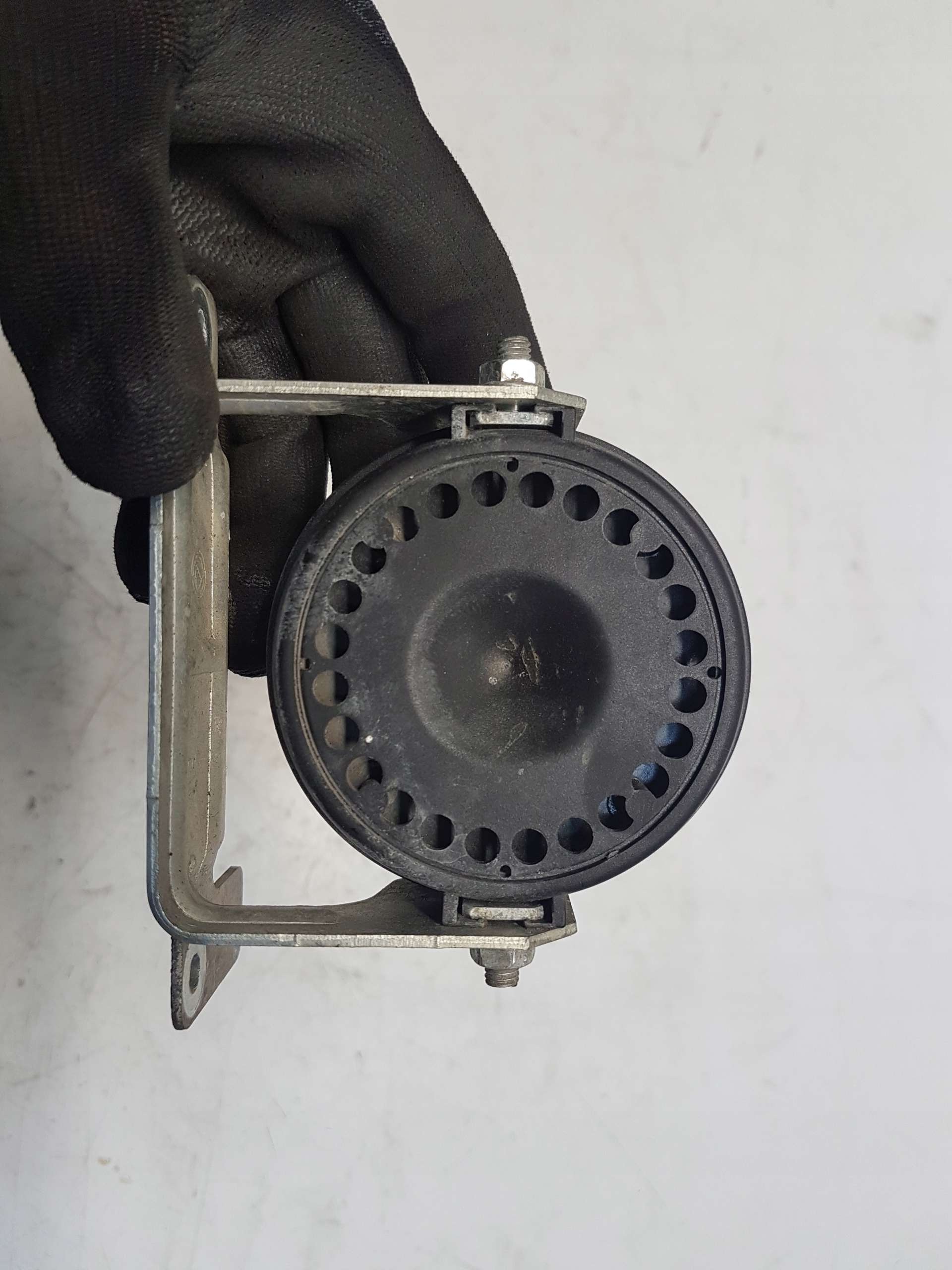 MASERATI LEVANTE СИРЕНА 670017230