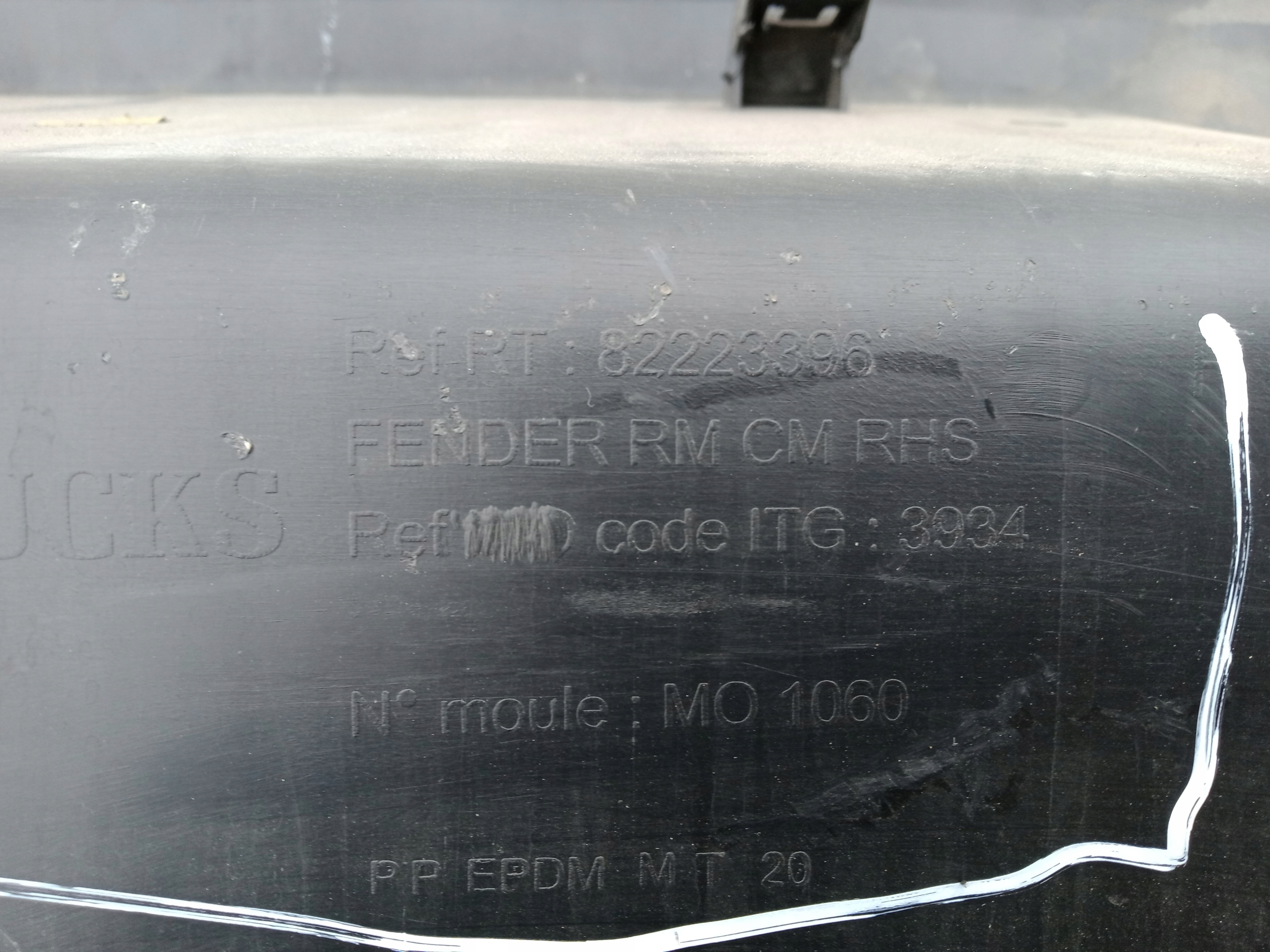 RENAULT RANGE T STOPNICA BŁOTNIK SCHODEK 82223396 Producent części Renault OE