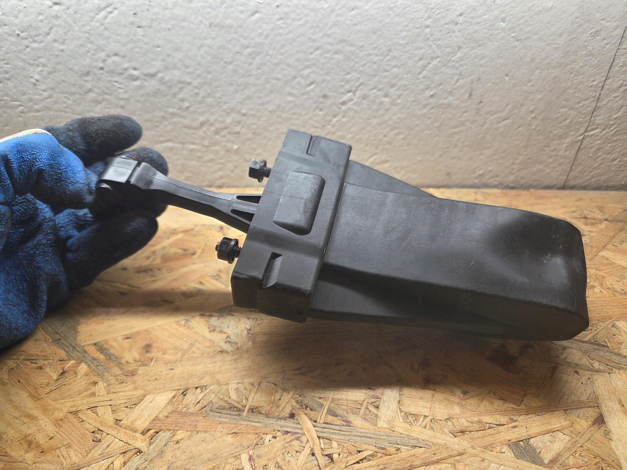 limiter door left rear part BMW G30 7341033
