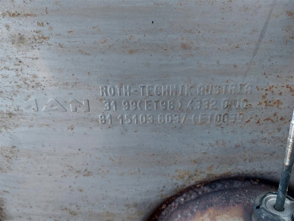 Katalizator Man TGX TGS TGA EURO 5 81151036037 Waga produktu z opakowaniem jednostkowym 50 kg