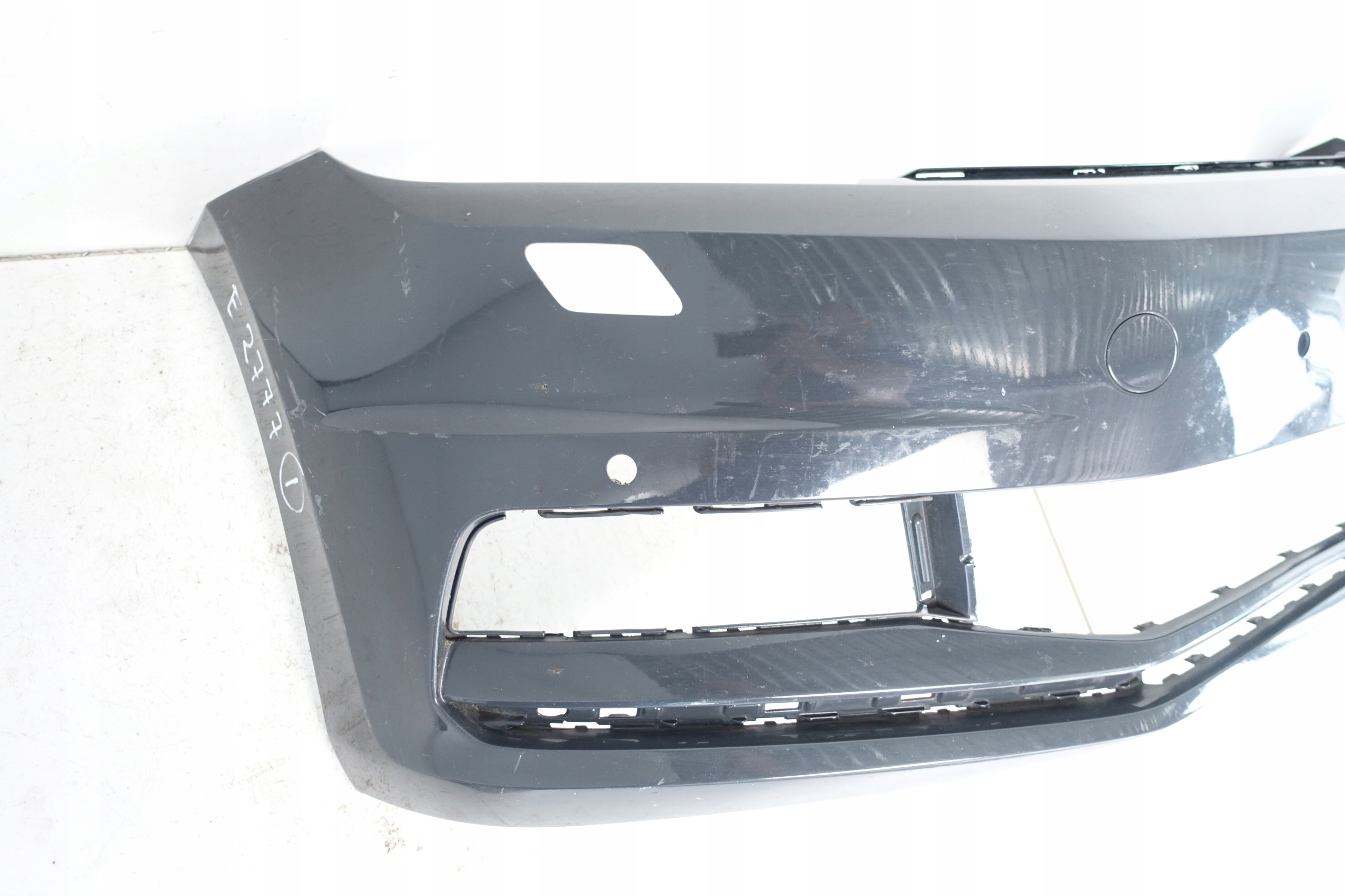 bumper front front VOLKSWAGEN TOURAN II 5TA 15- 5TA807221AL