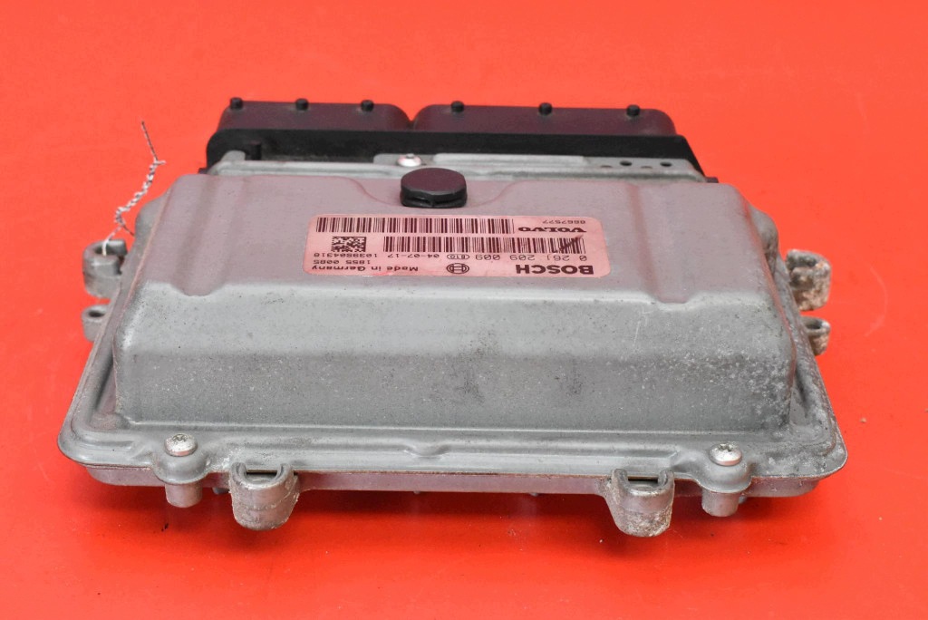 control unit computer of the engine 8667577 VOLVO V50 2.5 T T5 220 KM 03-11