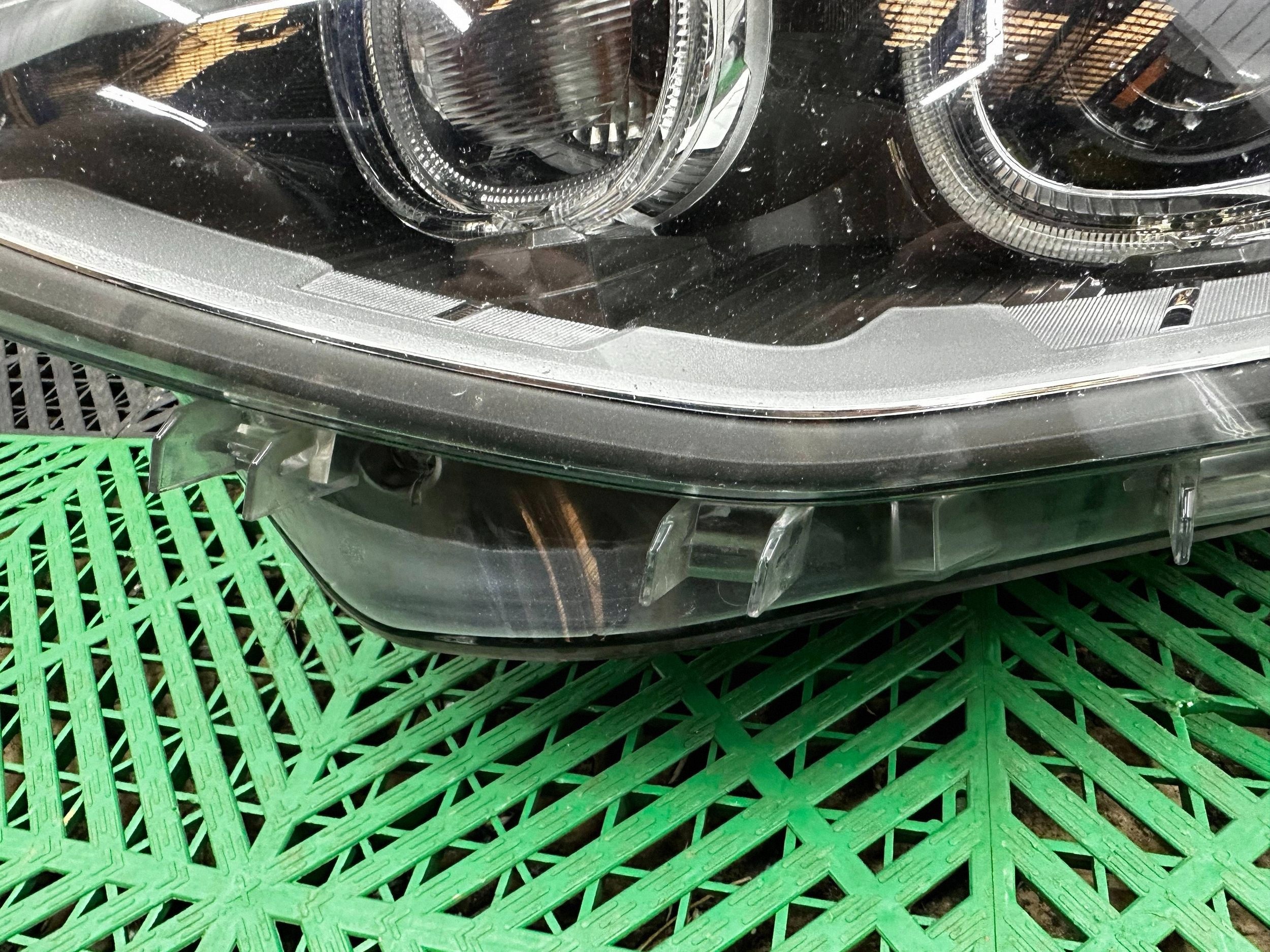 light front side left BMW 1 F20 F21 7229677
