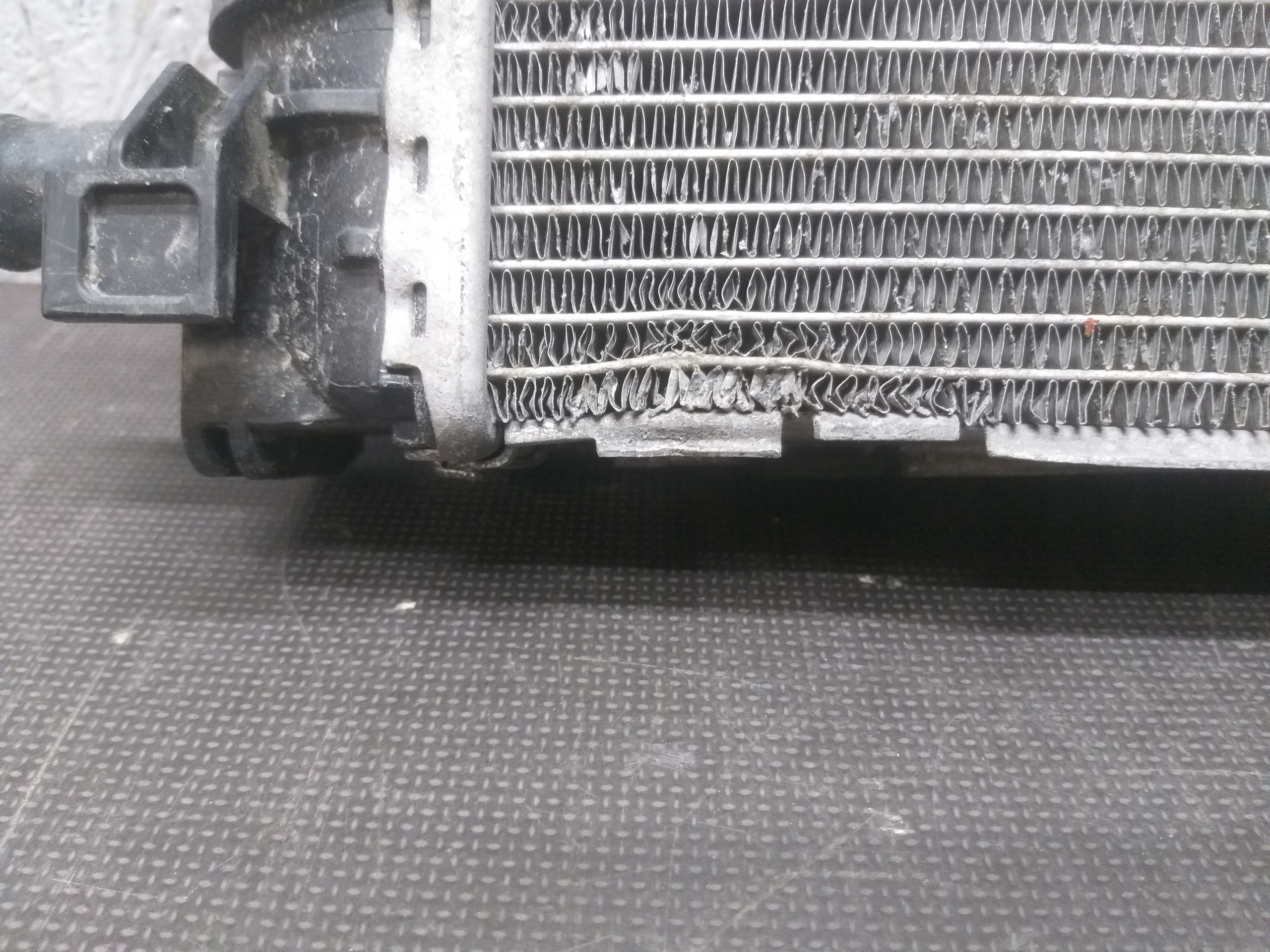 INTERCOOLER AUDI A6 C7 11- 4G0145804D