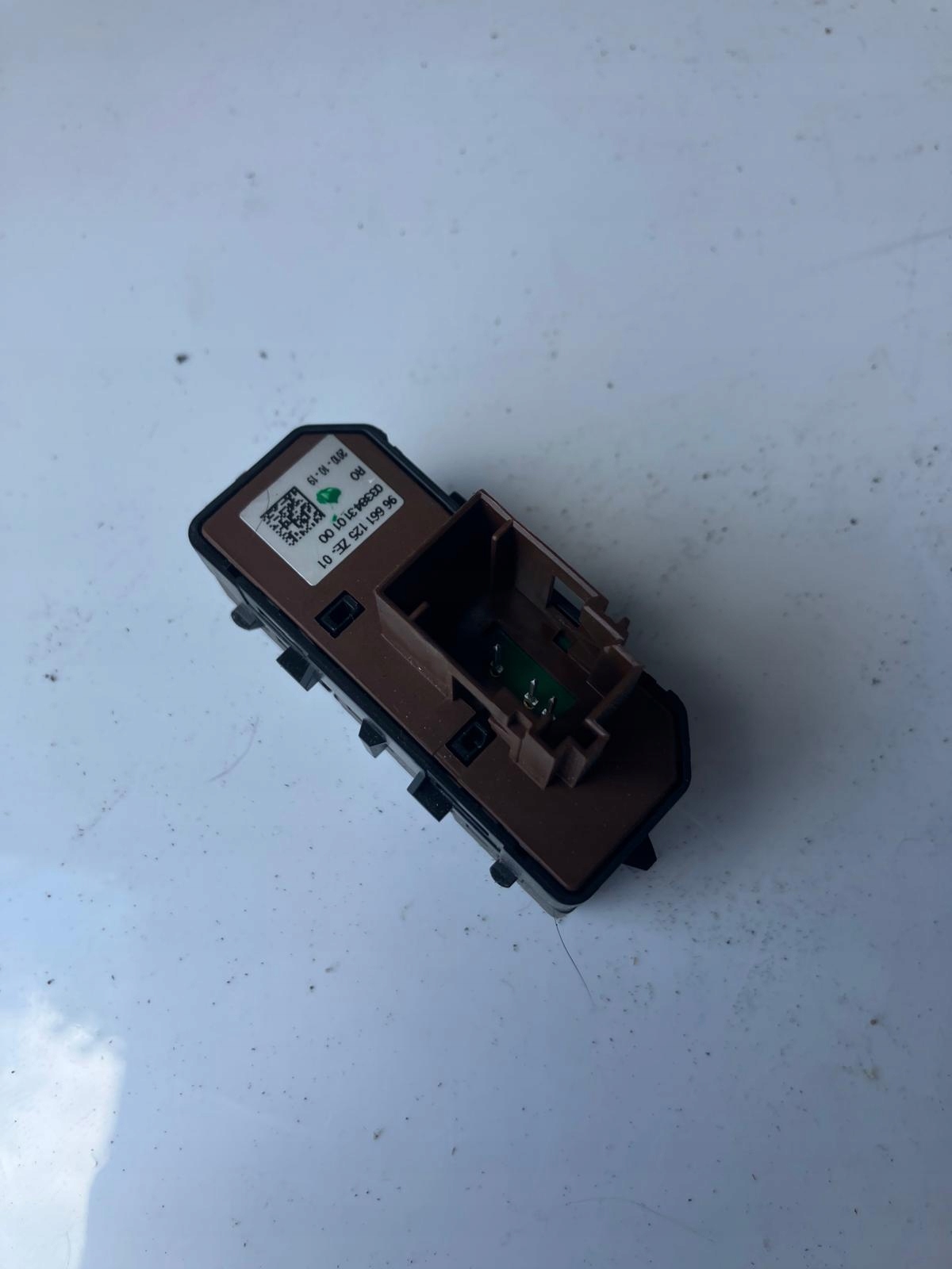 PANEL switch PAMIECI seat PEUGEOT 508 and 96661125ZE