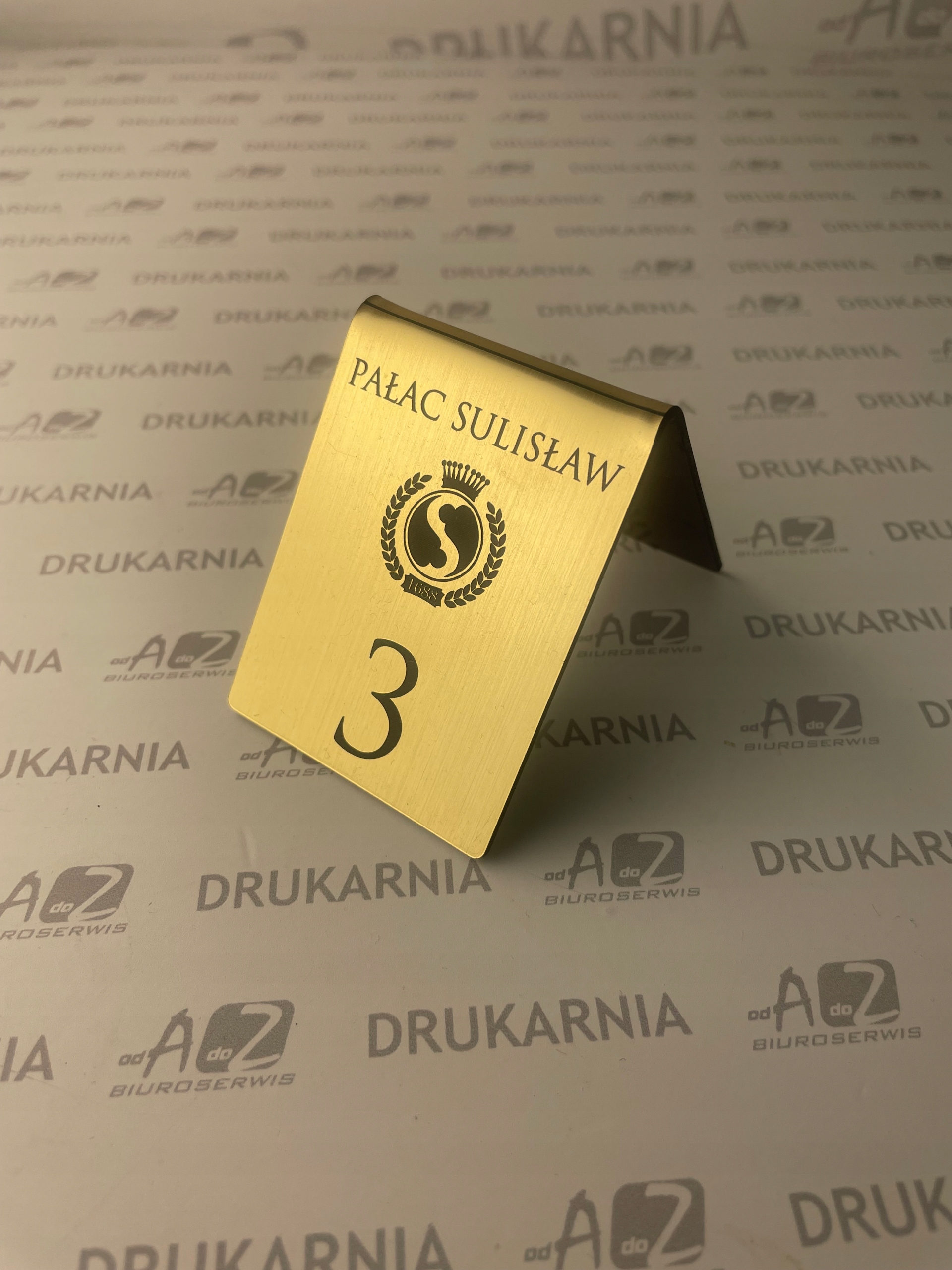 Numerek na stół złoty + własne logo Kod producenta #złotylogo