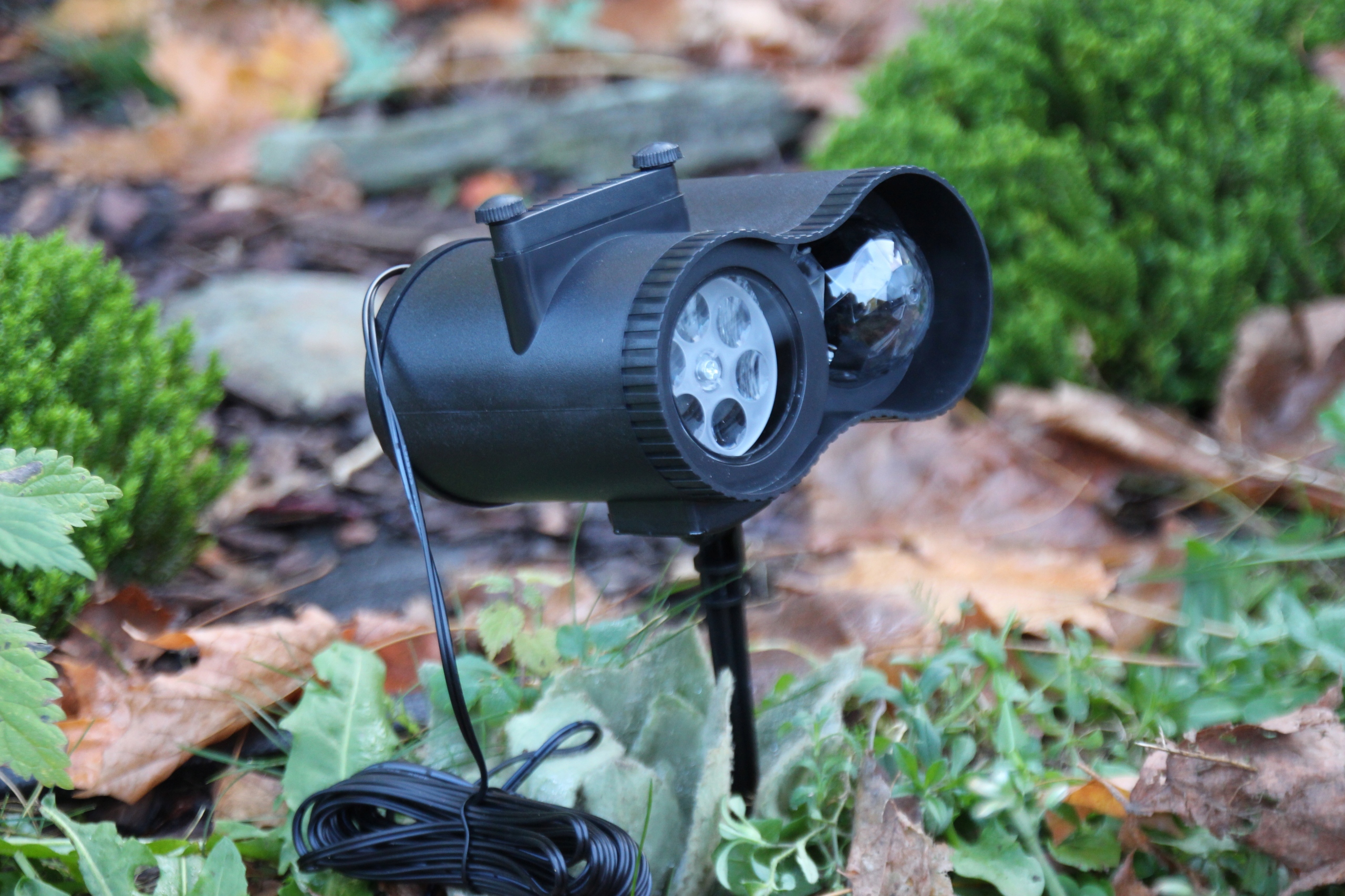 PROJEKTOR ŚWIĄTECZNY LED 2W1 12 SLAJDÓW IP65 PILOT Moc 1 W