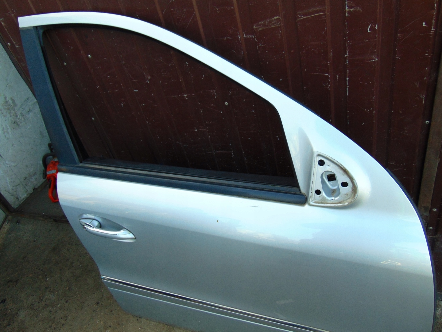 DRZWI PRAWY PRZÓD C775 MERCEDES ML W164 Strona zabudowy przód - prawa