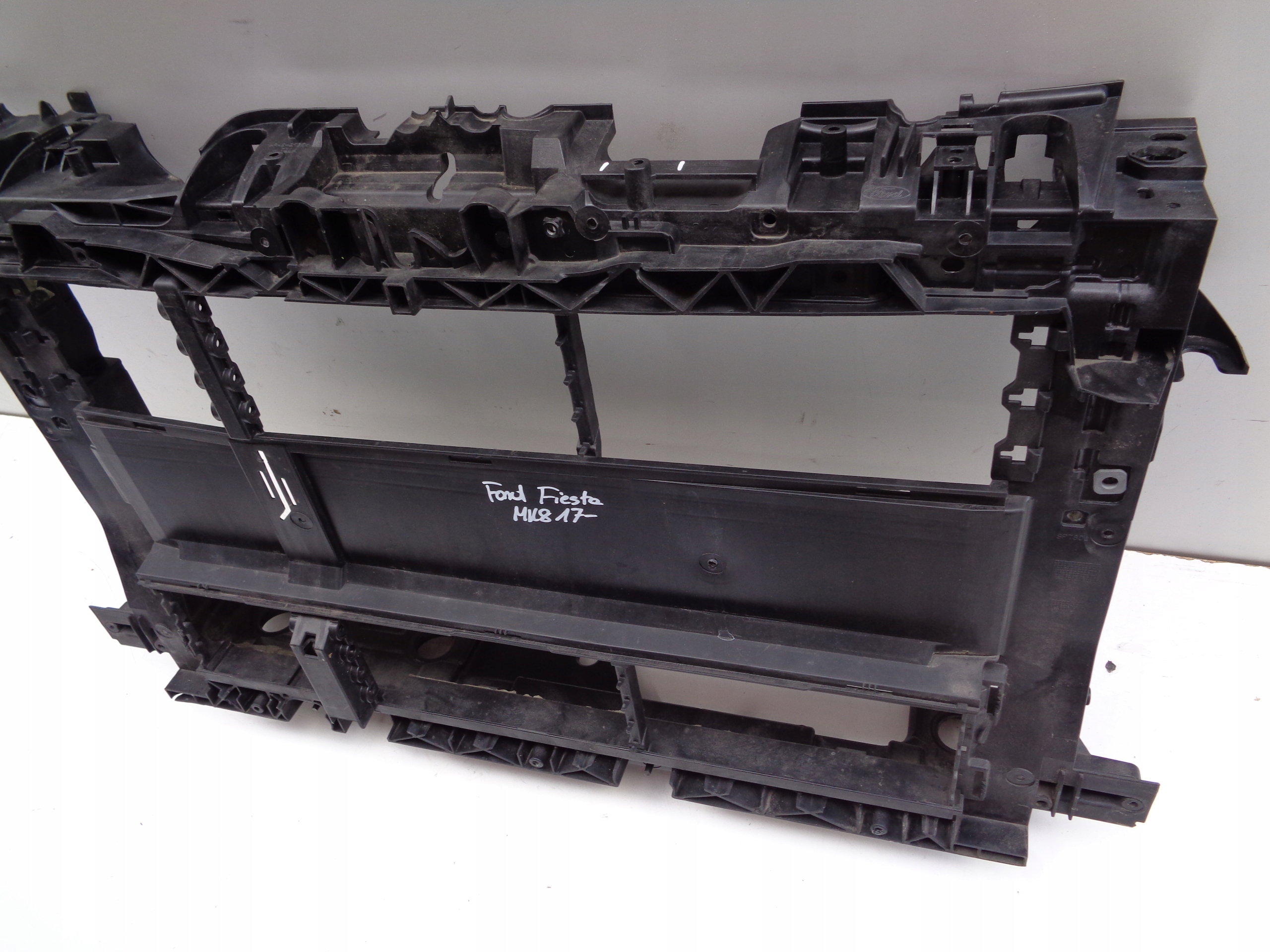 bar, wall front FORD FIESTA MK8 17