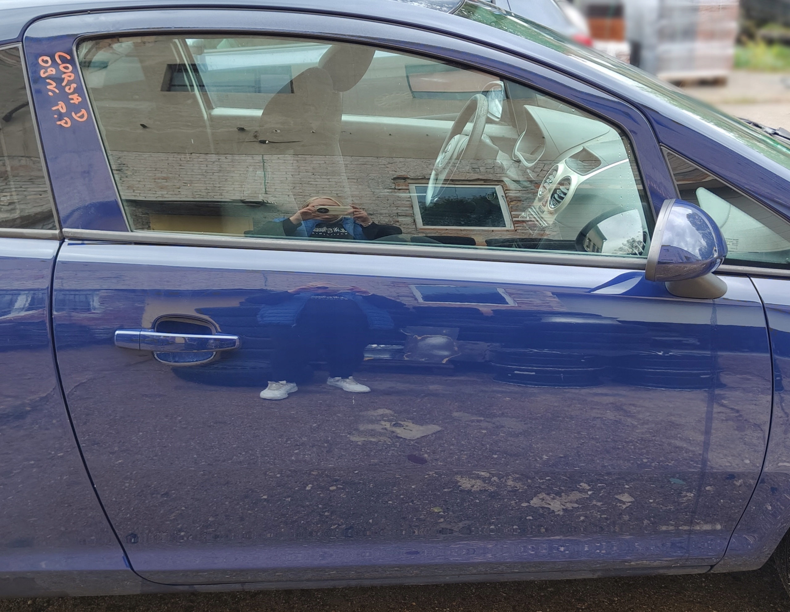 OPEL CORSA D 09R door right front 3D