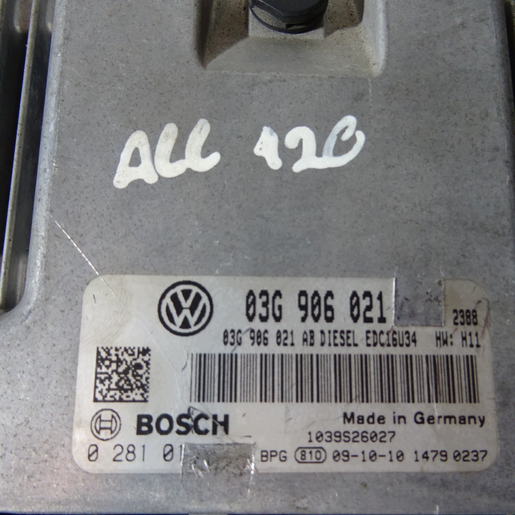 VW PASSAT B6 2.0TDI unité de commande électronique uce moteur 03G906021