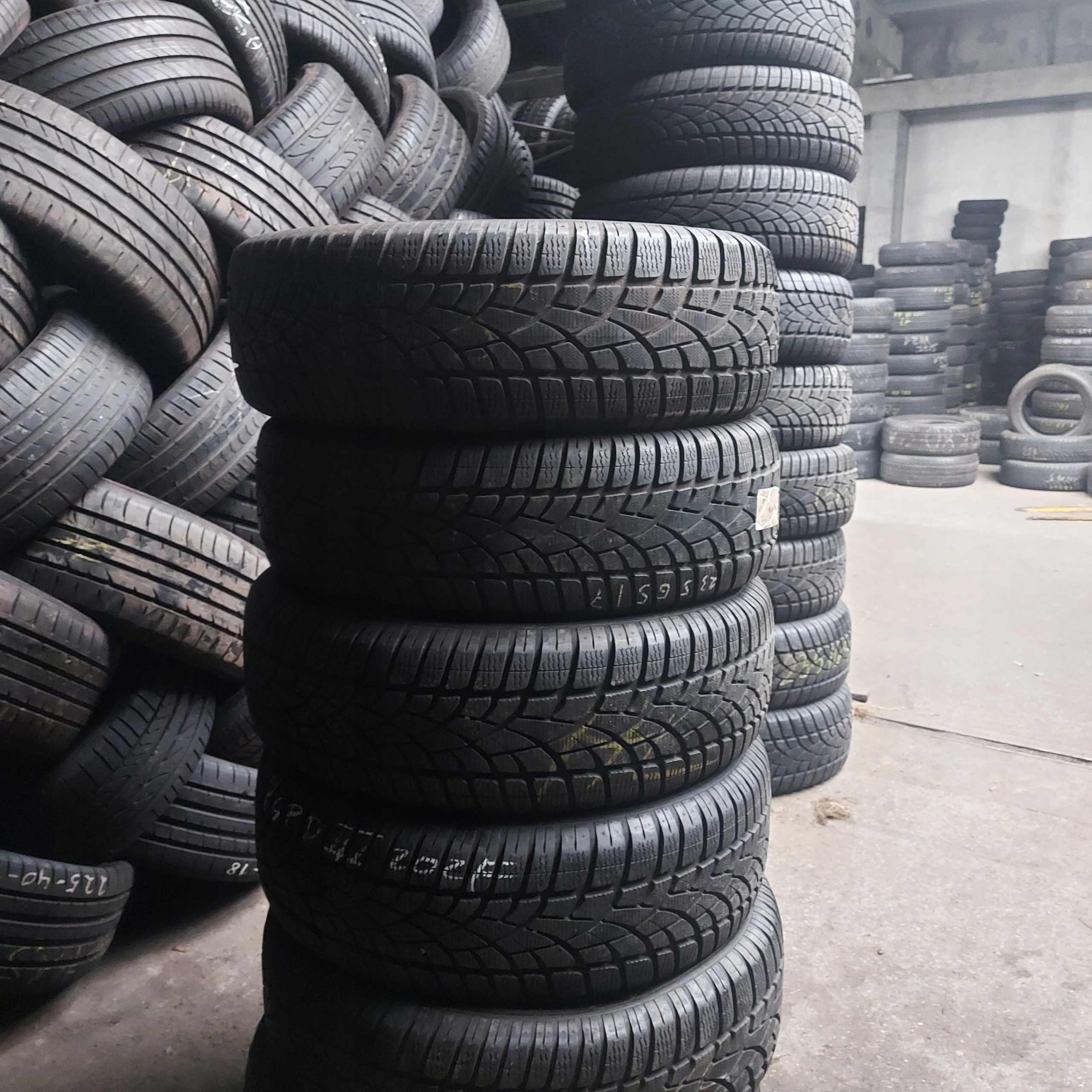 235 65 17 Dunlop Winter 3D