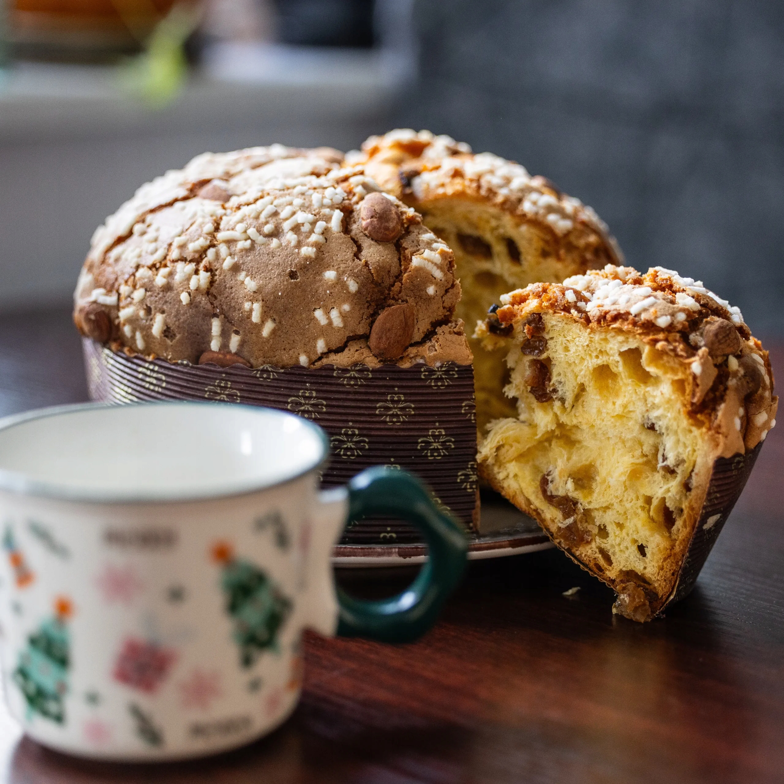 Levně Tradiční vánoční dort Panettone 750 g italský pečivo