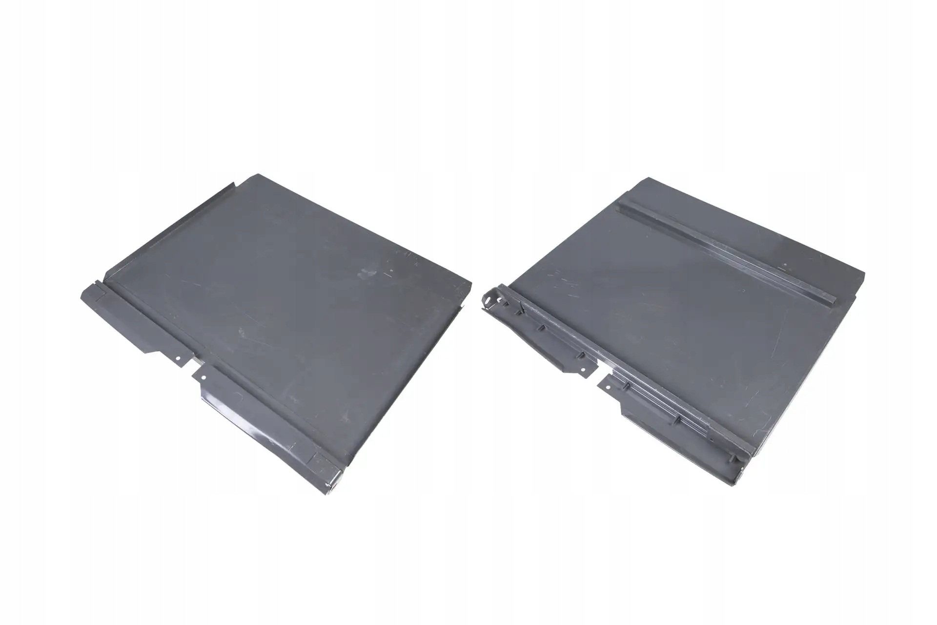 736157.1 кришка полови ліва