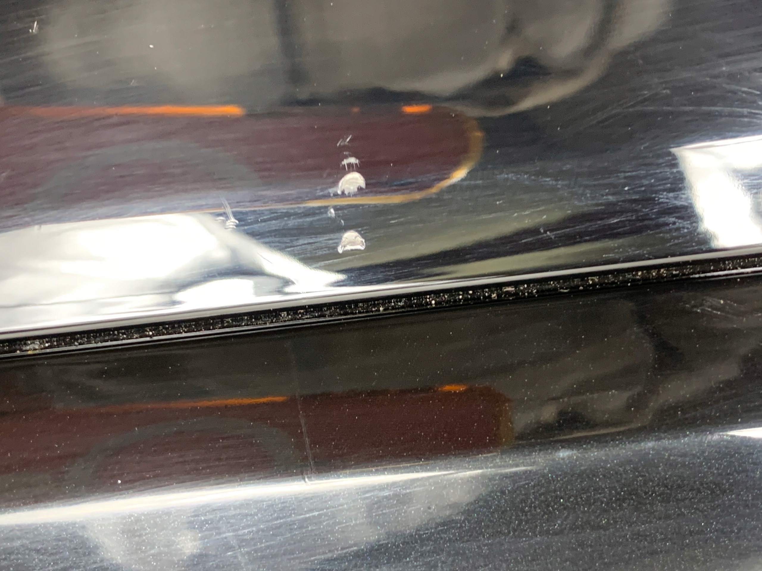 L30 AUDI Q6 E-TRON moulding door right front 85H853960A