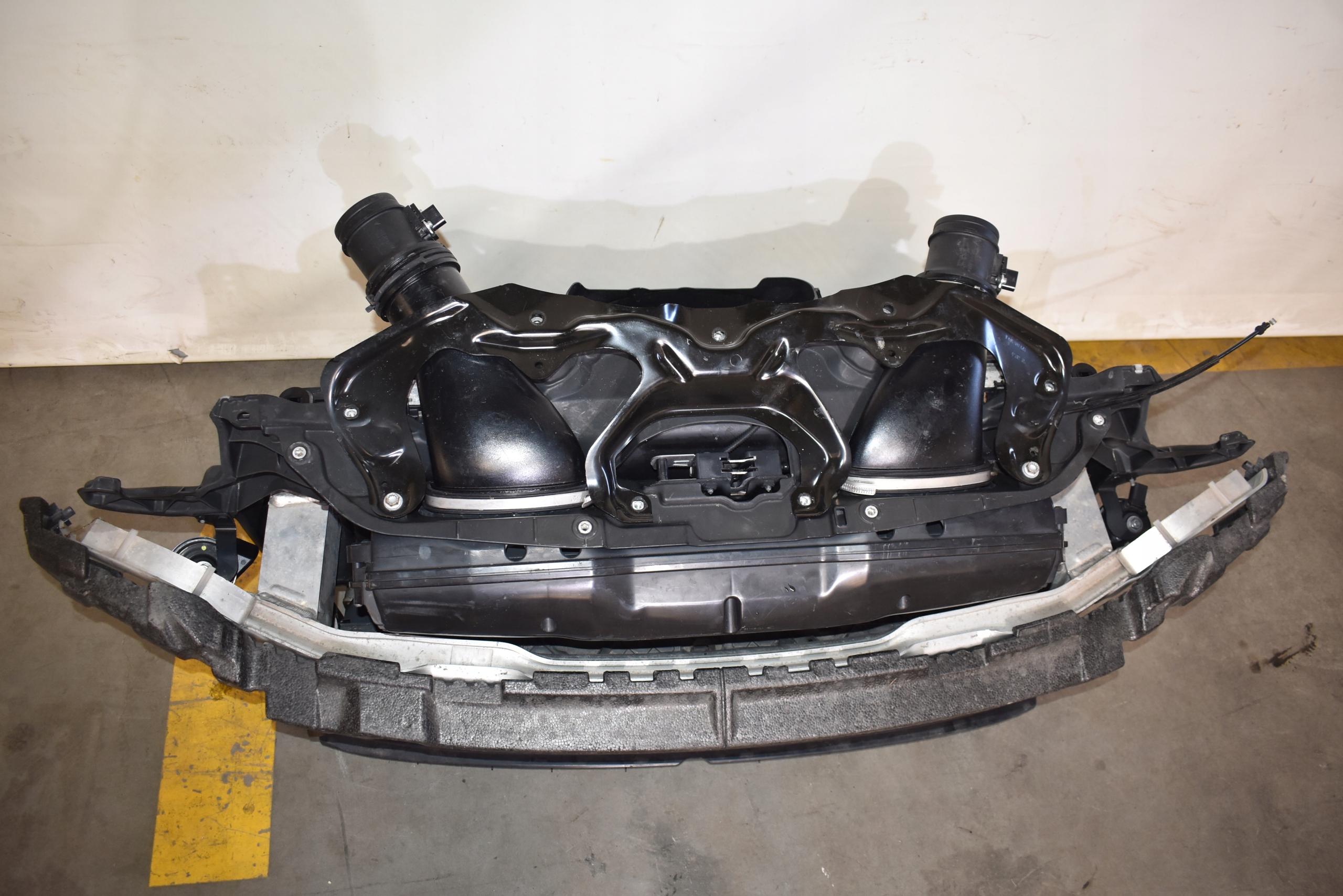 IDEALNE radiator front panel, wall PORSCHE PANAMERA 971 4.0D V8 1