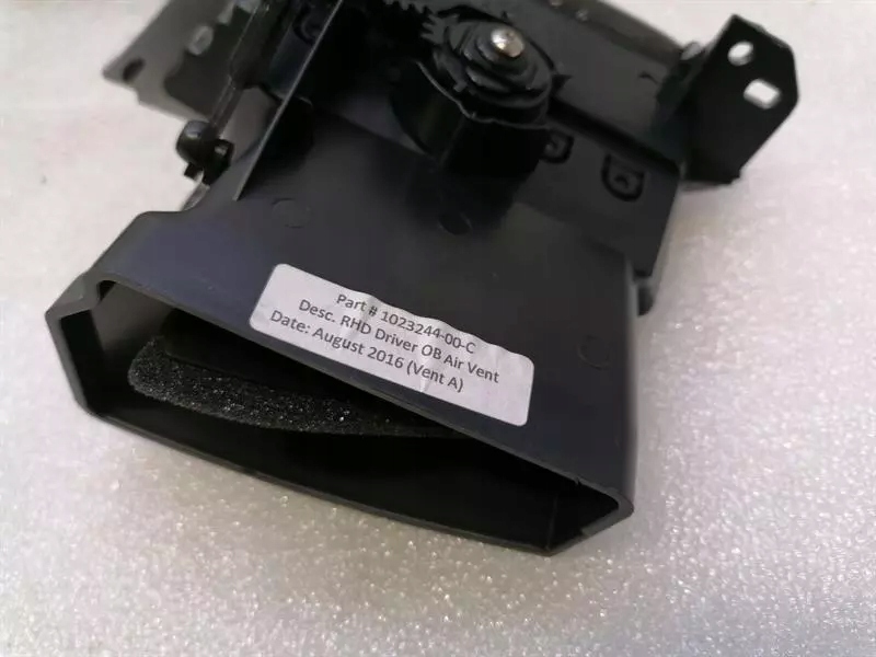 tesla MODEL S 90D AIR 1023277-00C