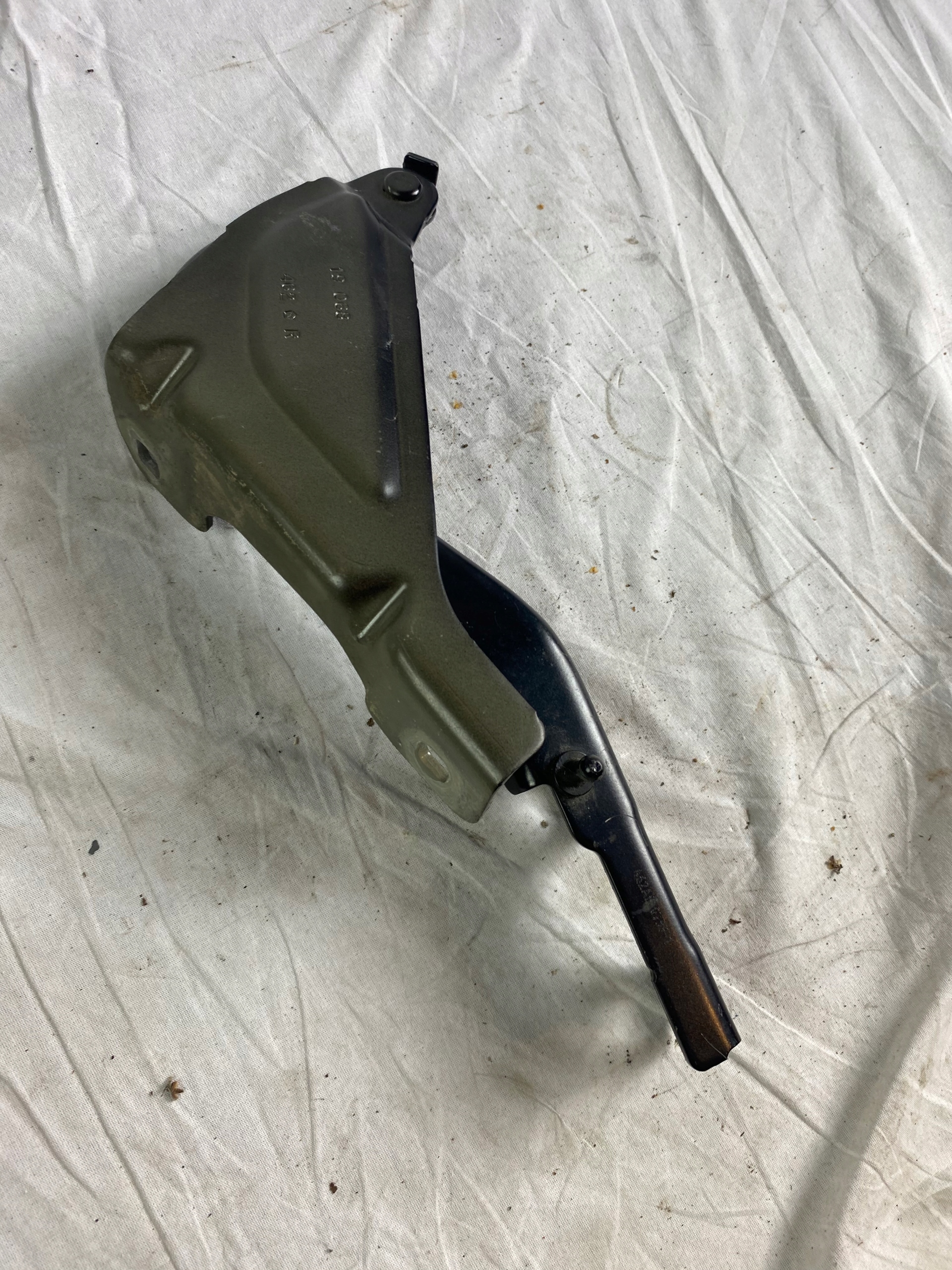 ZAWIAS MASKI JEEP CHEROKEE KL