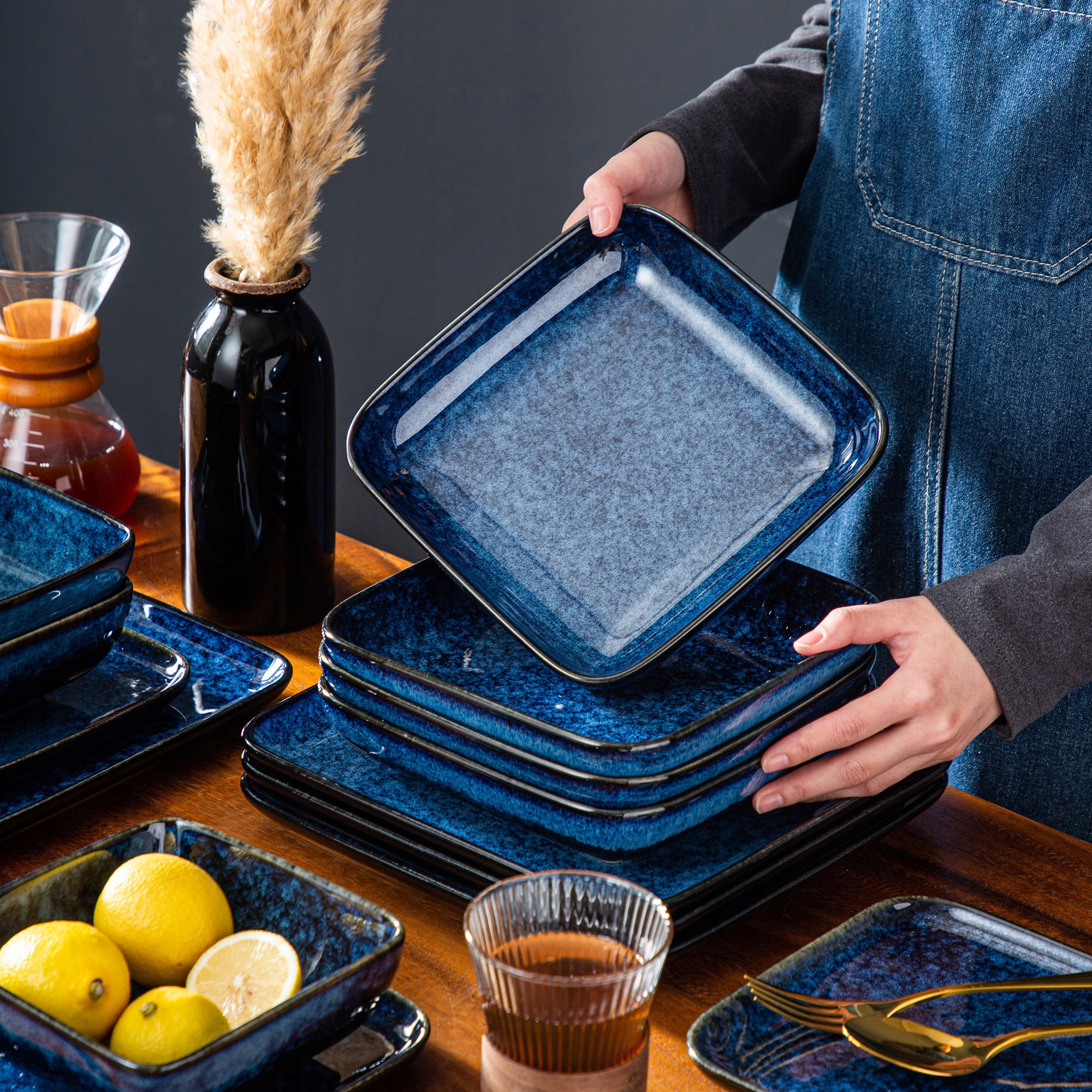 SERWIS OBIADOWY VANCASSO STERN KWADRAT 16 szt. PREZENT ŚWIĘTA KAMIONKA Kod producenta VC-STERN-B-SL