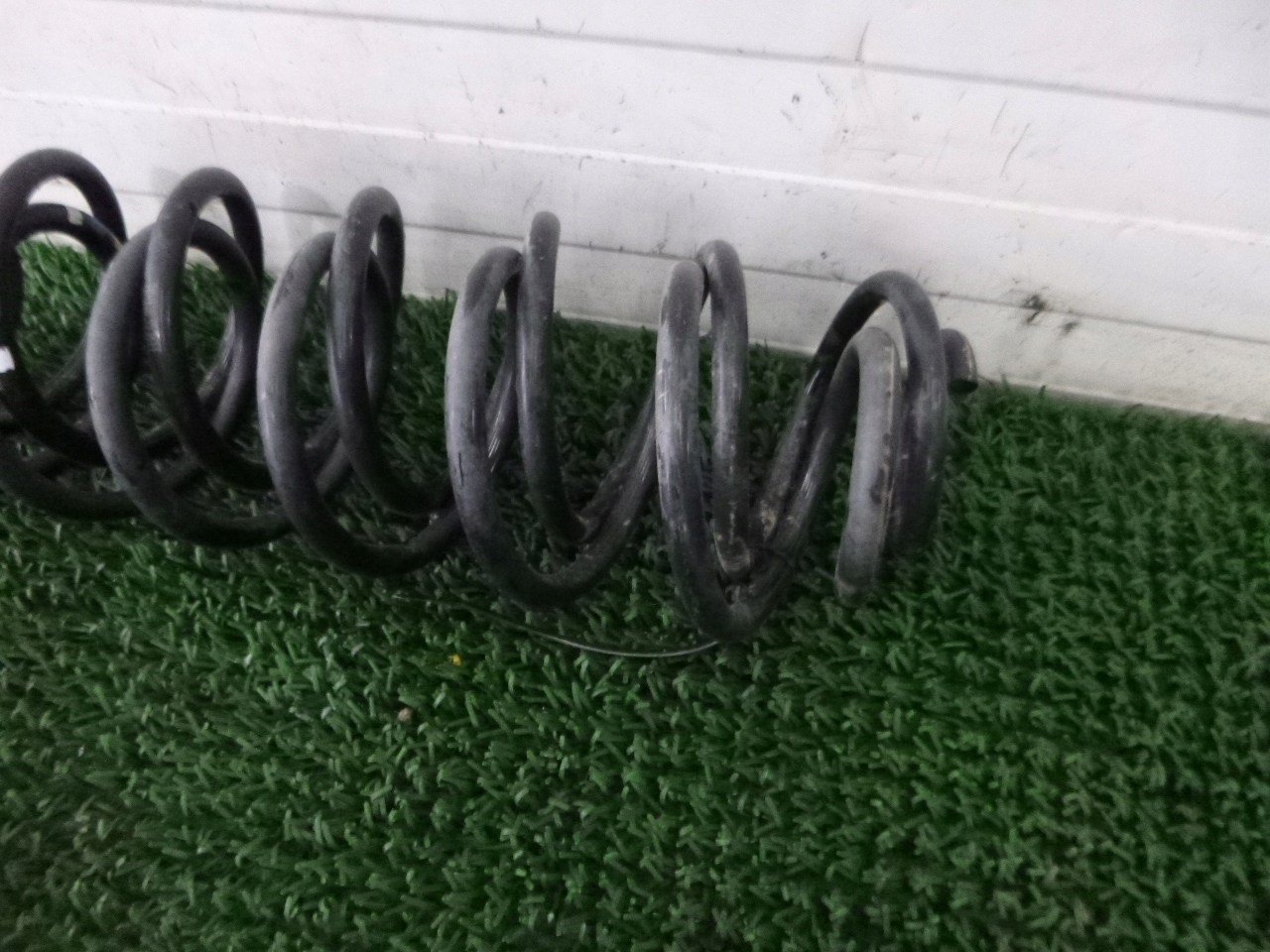 CROSSLAND X 17- springs spring springing rear part