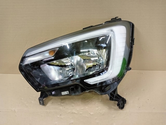 LAMPA LEWA REFLEKTOR LEWY RENAULT MASTER 4 IV LED 2019-