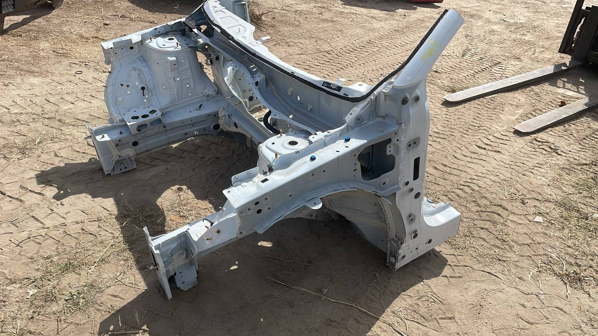 Längsträger vorne komplet rechts + links Renault Megane V E-Tech bialy