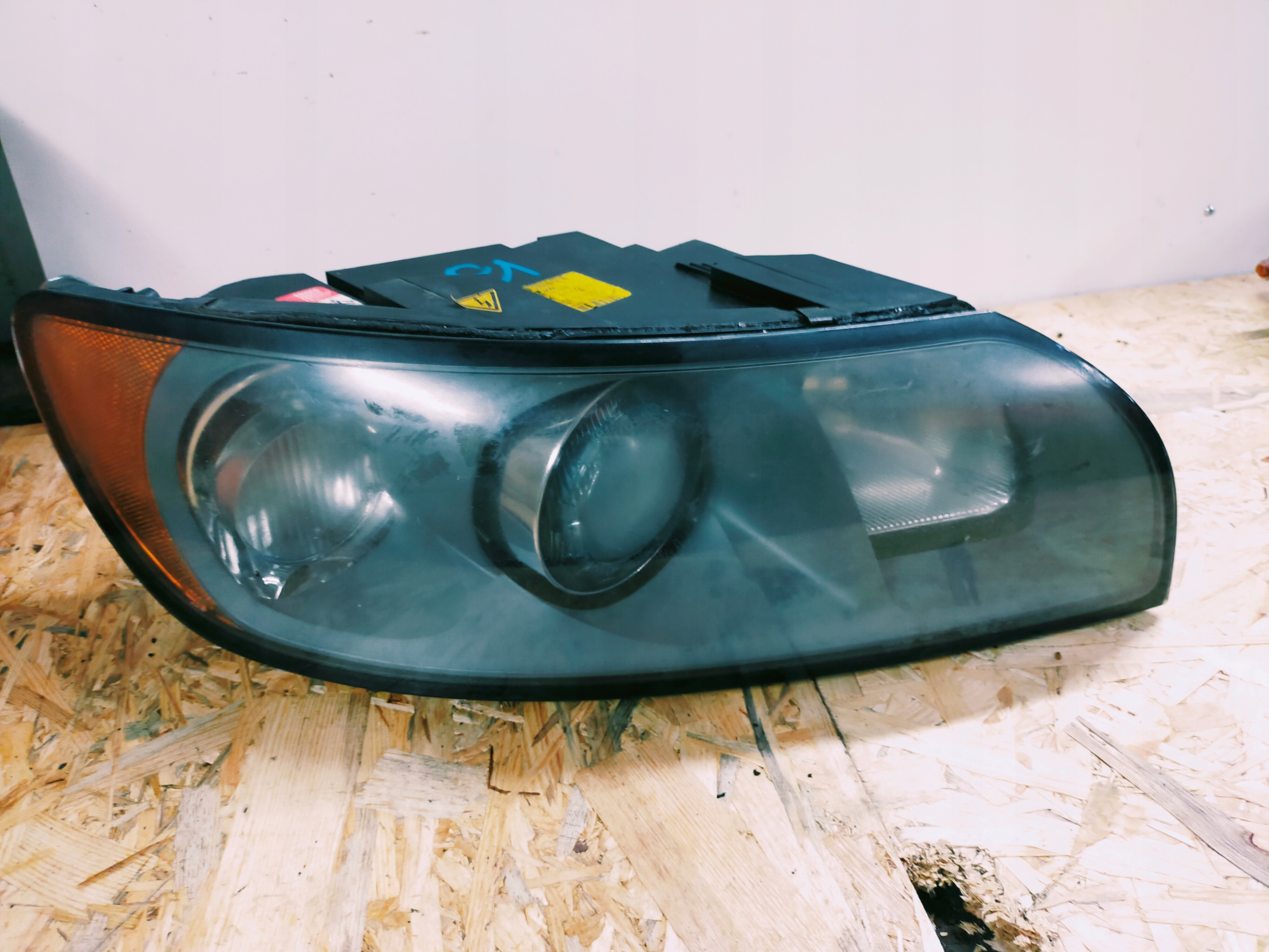 Reflektor right Volvo V50 xenon 30698653