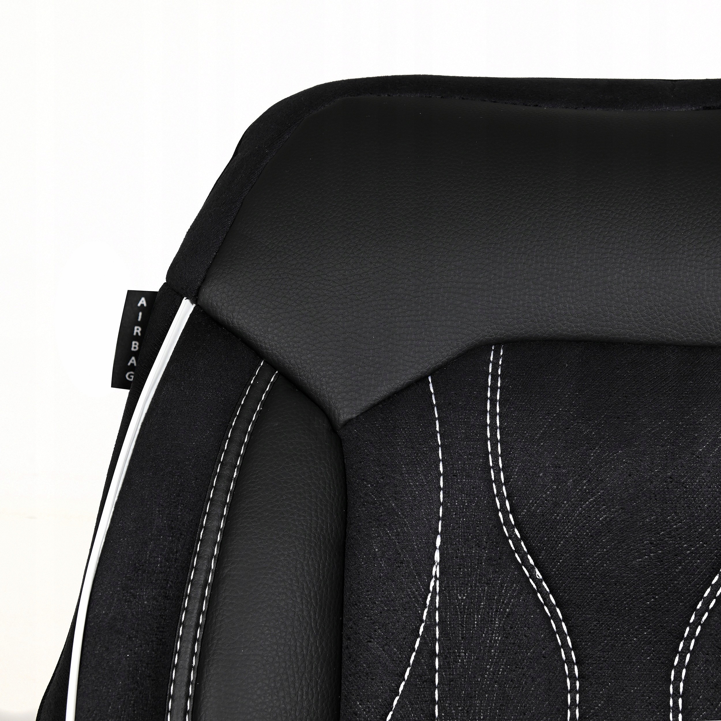 Pokrowce samochodowe Wildcar IsleOfMan Białe Przód Rodzaj Uniwersalne