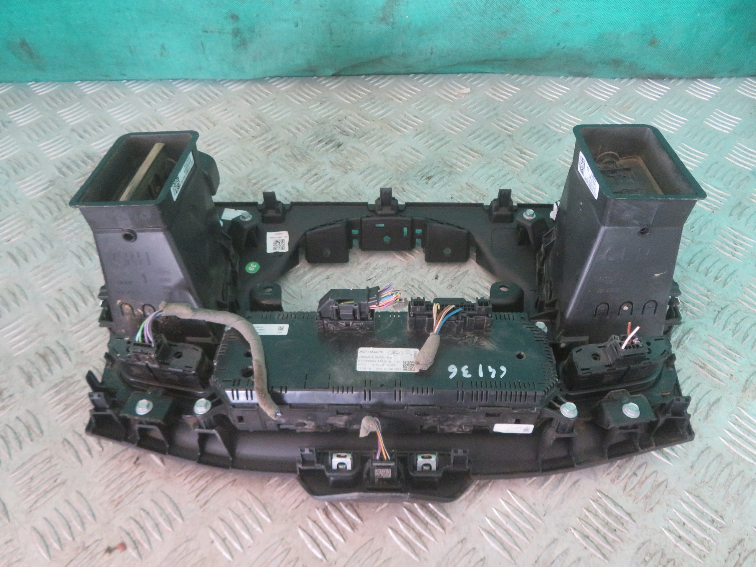 châssis radio commande de climatisation FORD TRANSIT MK8 19R KK2T-19980-BBW