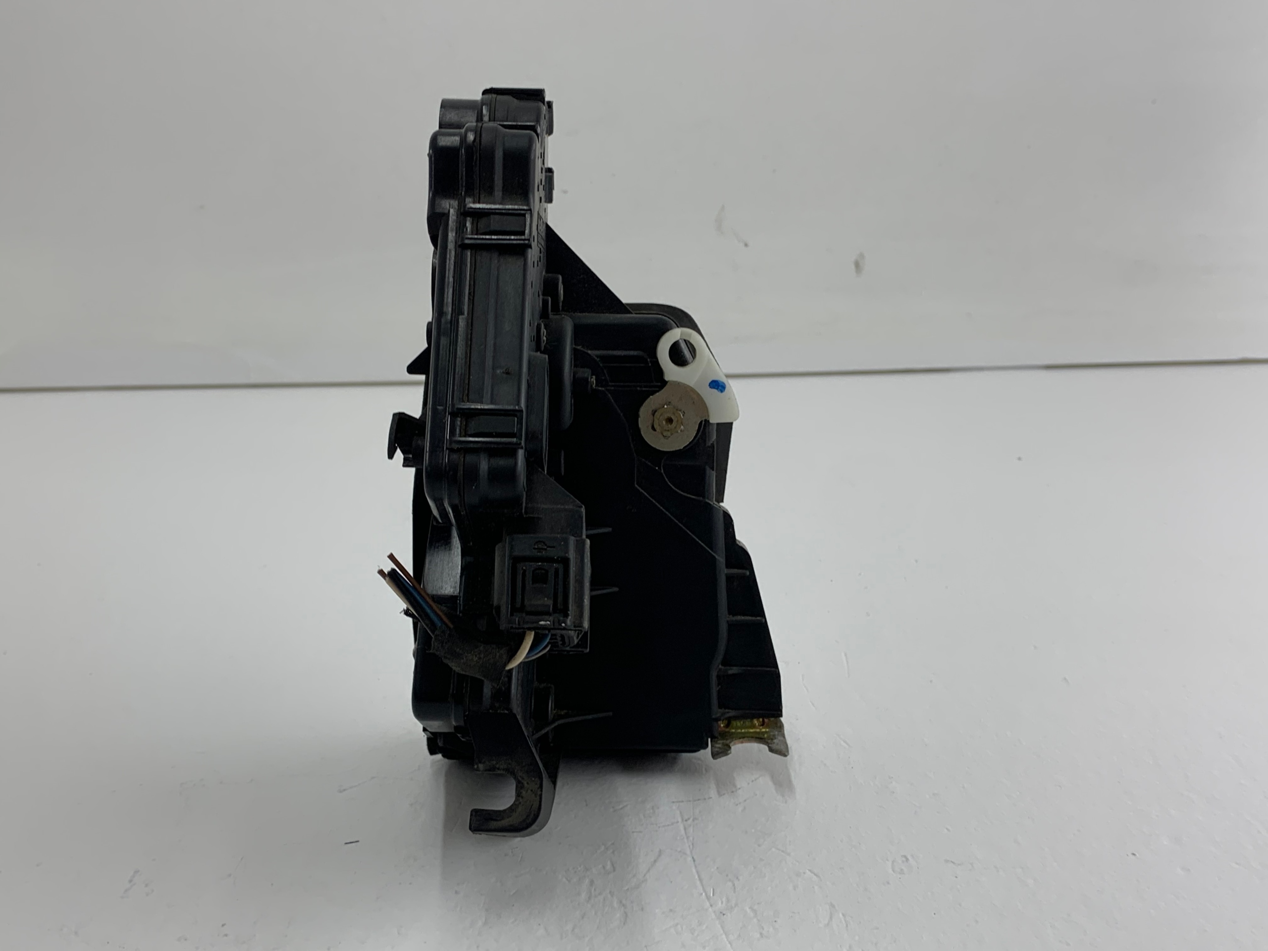 BMW E46 lock door left rear part rear