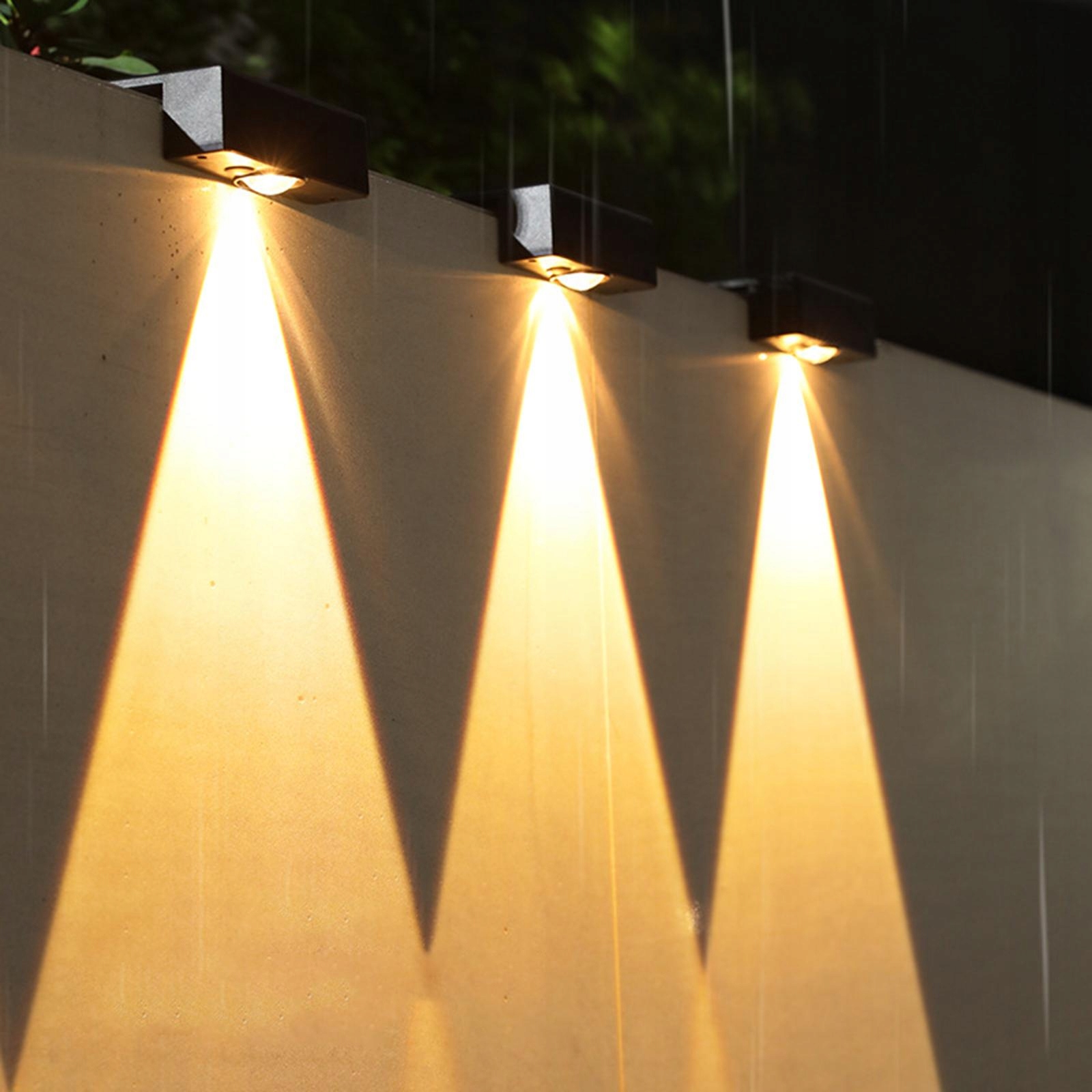 Lampa ogrodzeniowa solarna IP65 z 5 trybami świecenia