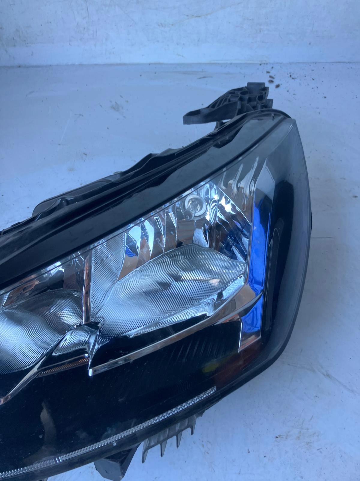 light left front PEUGEOT 208 II complete 9823193980