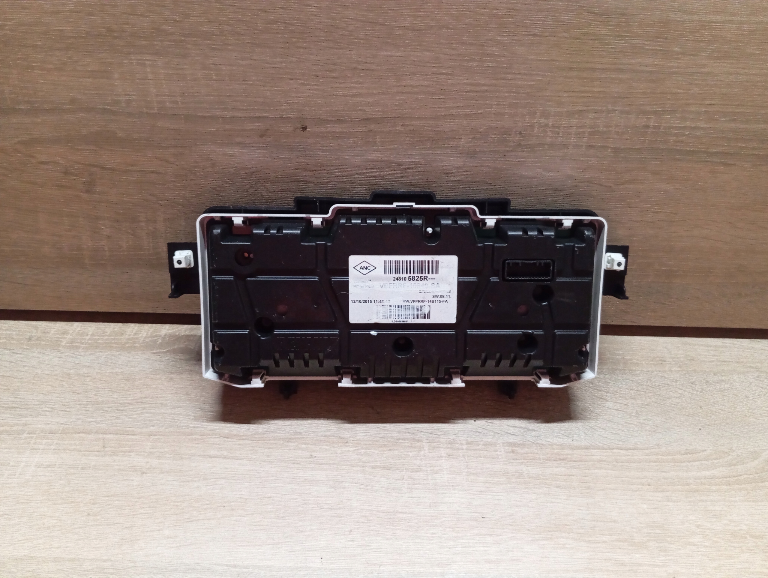 dials dials RENAULT TRAFIC III 1.6 DCI 2015r 248105825R