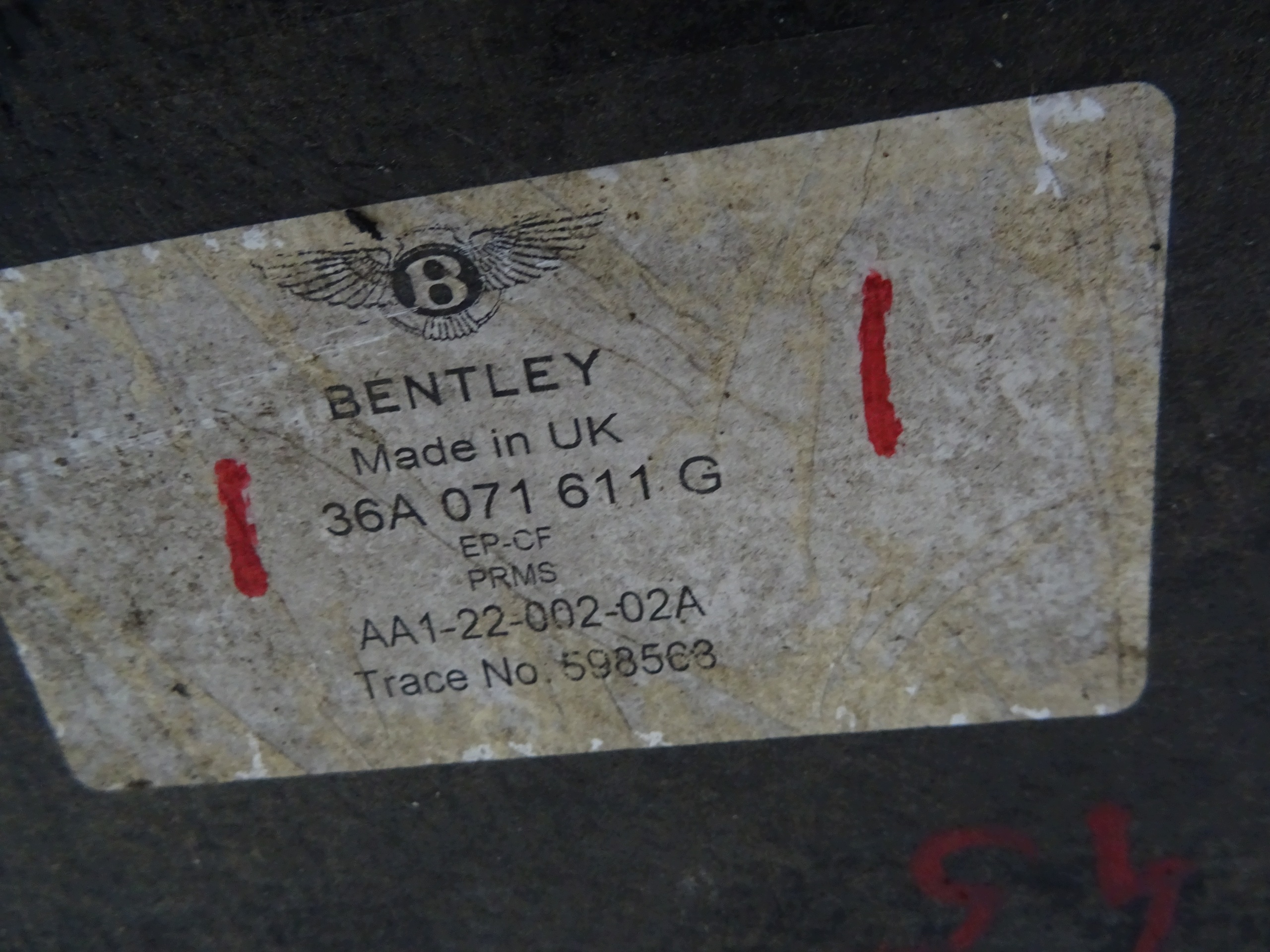 difuzor stražnji dio stražnji BENTLEY BENTAYGA 36A 36A071611G