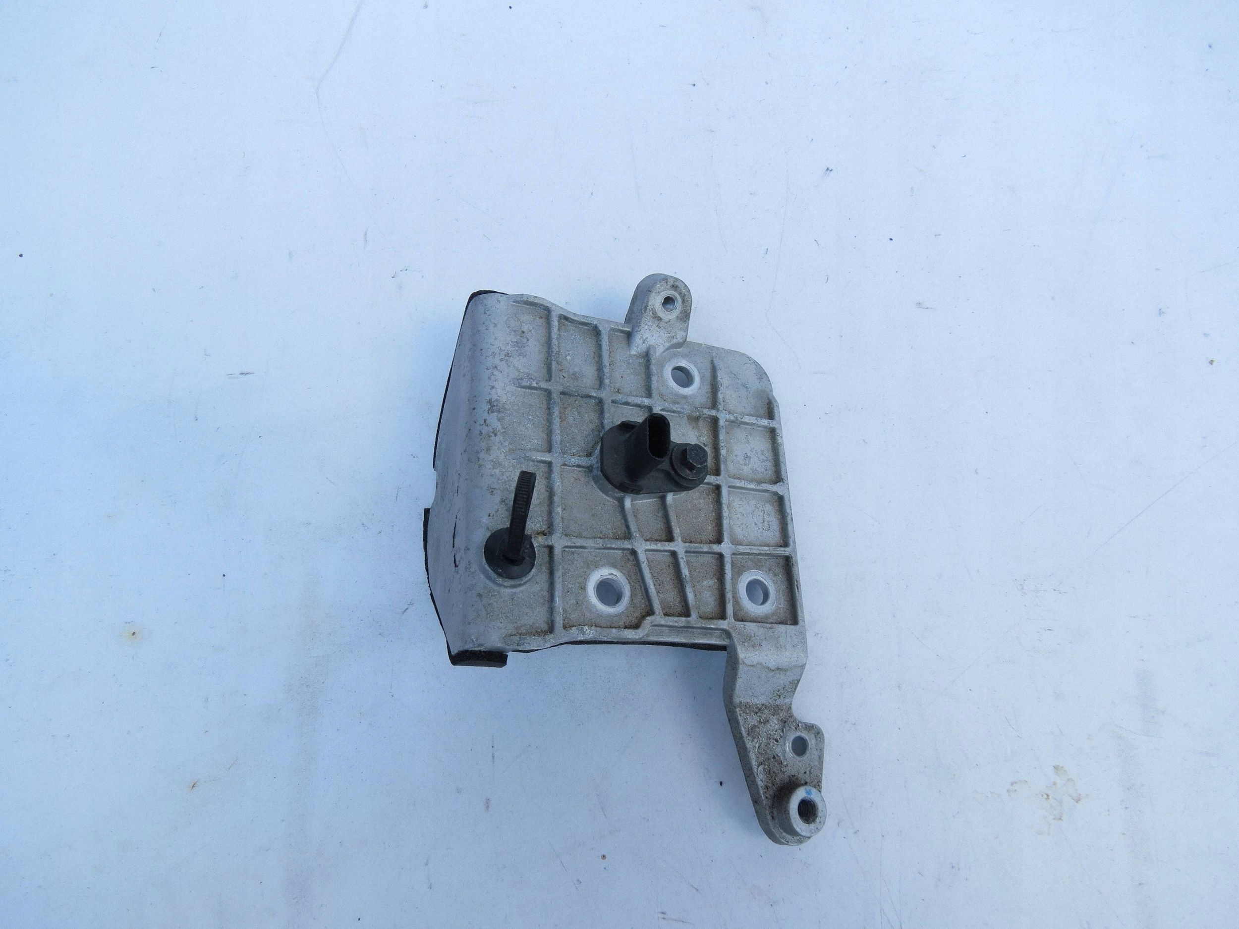 Support Support moteur plaque montage fixation VOLVO V90 T8 HYBRYDA 31492642